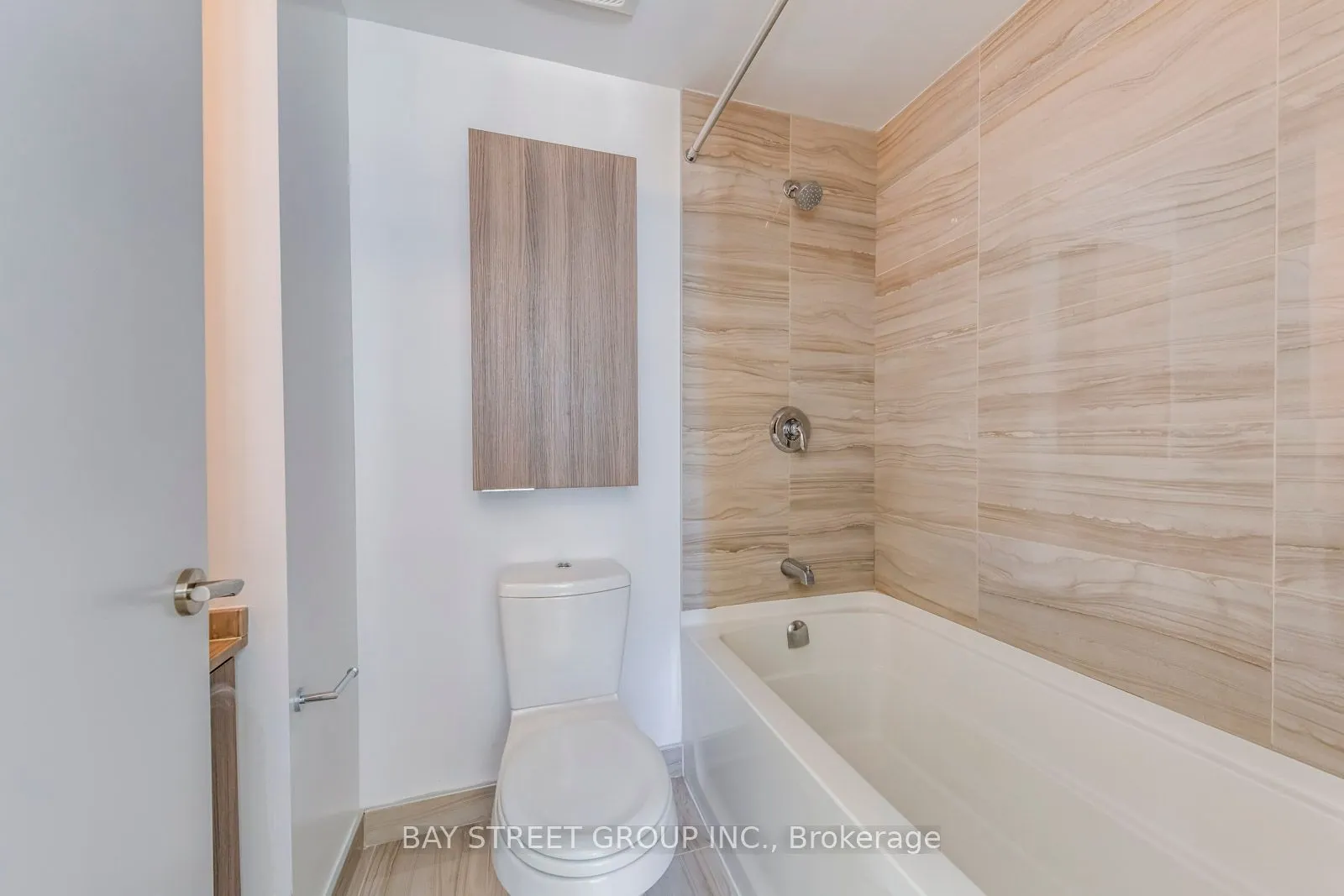 11 Wellesley Street W, #405
