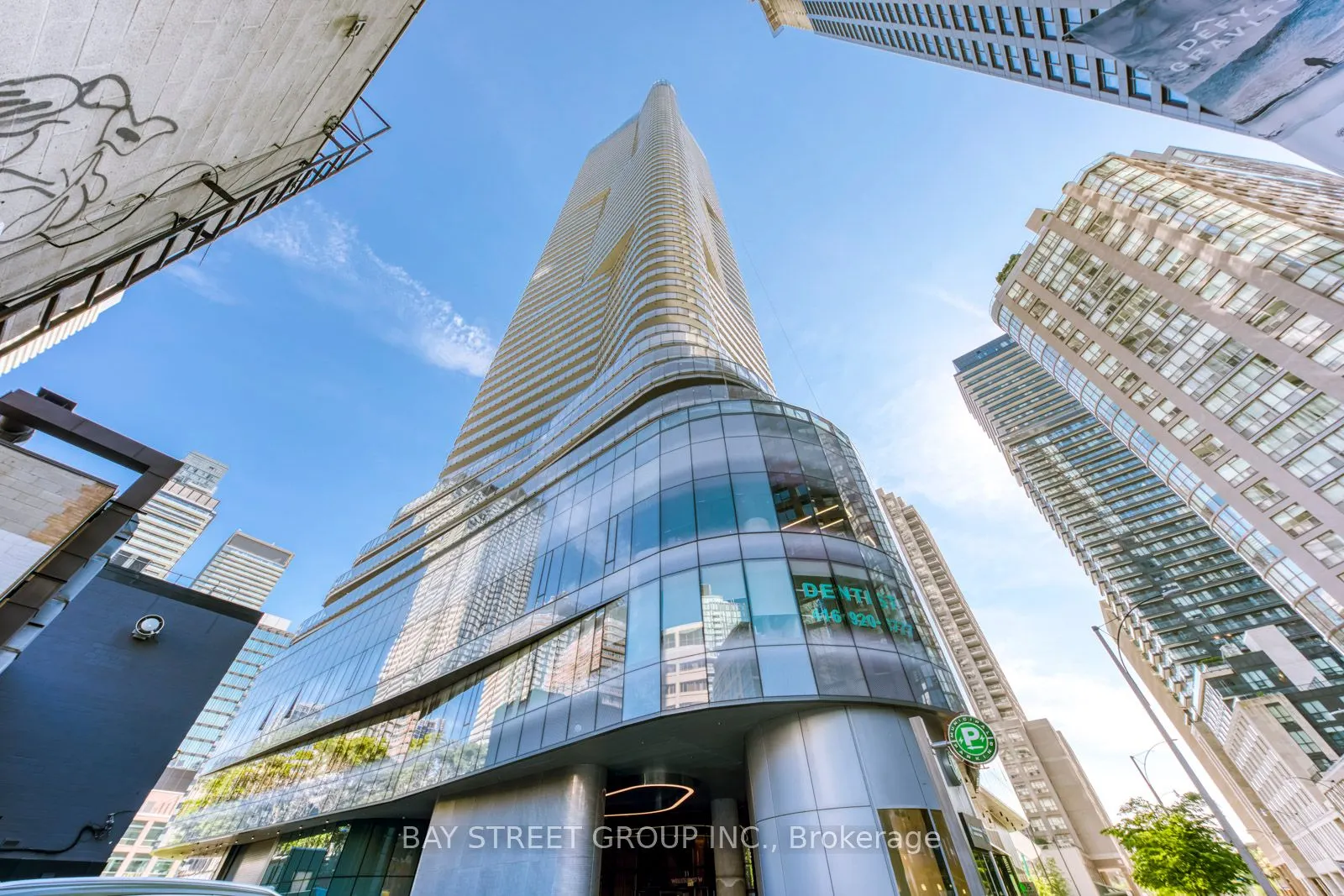 11 Wellesley Street W, #405