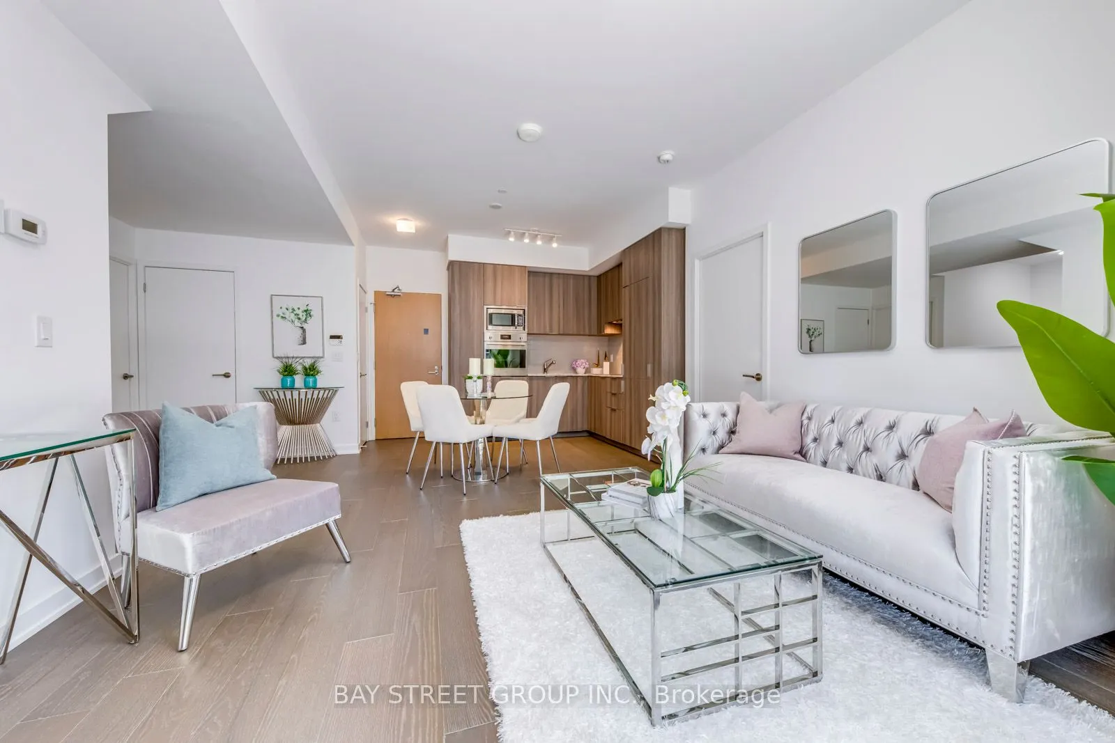 11 Wellesley Street W, #405