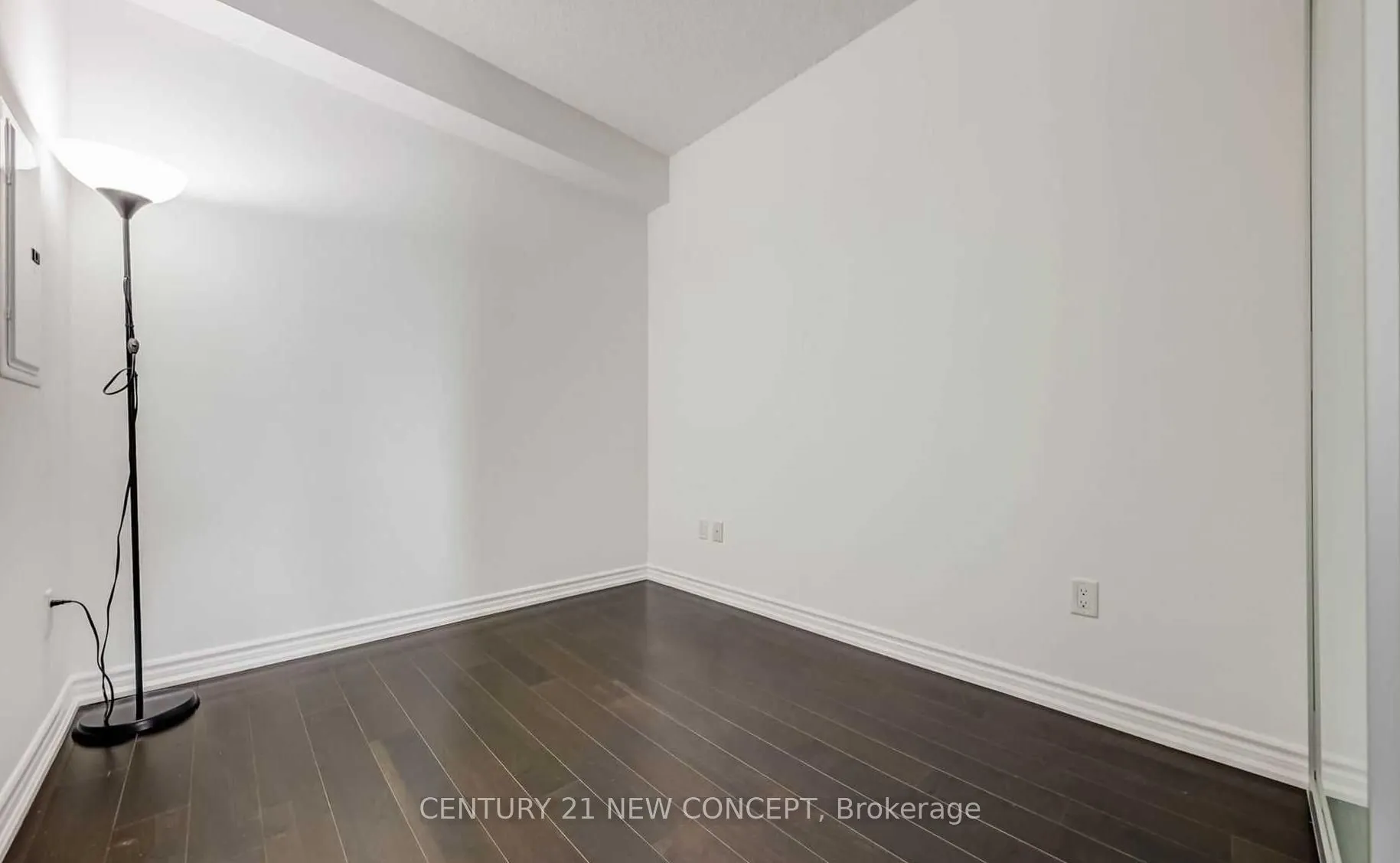 386 Yonge Street, #4201