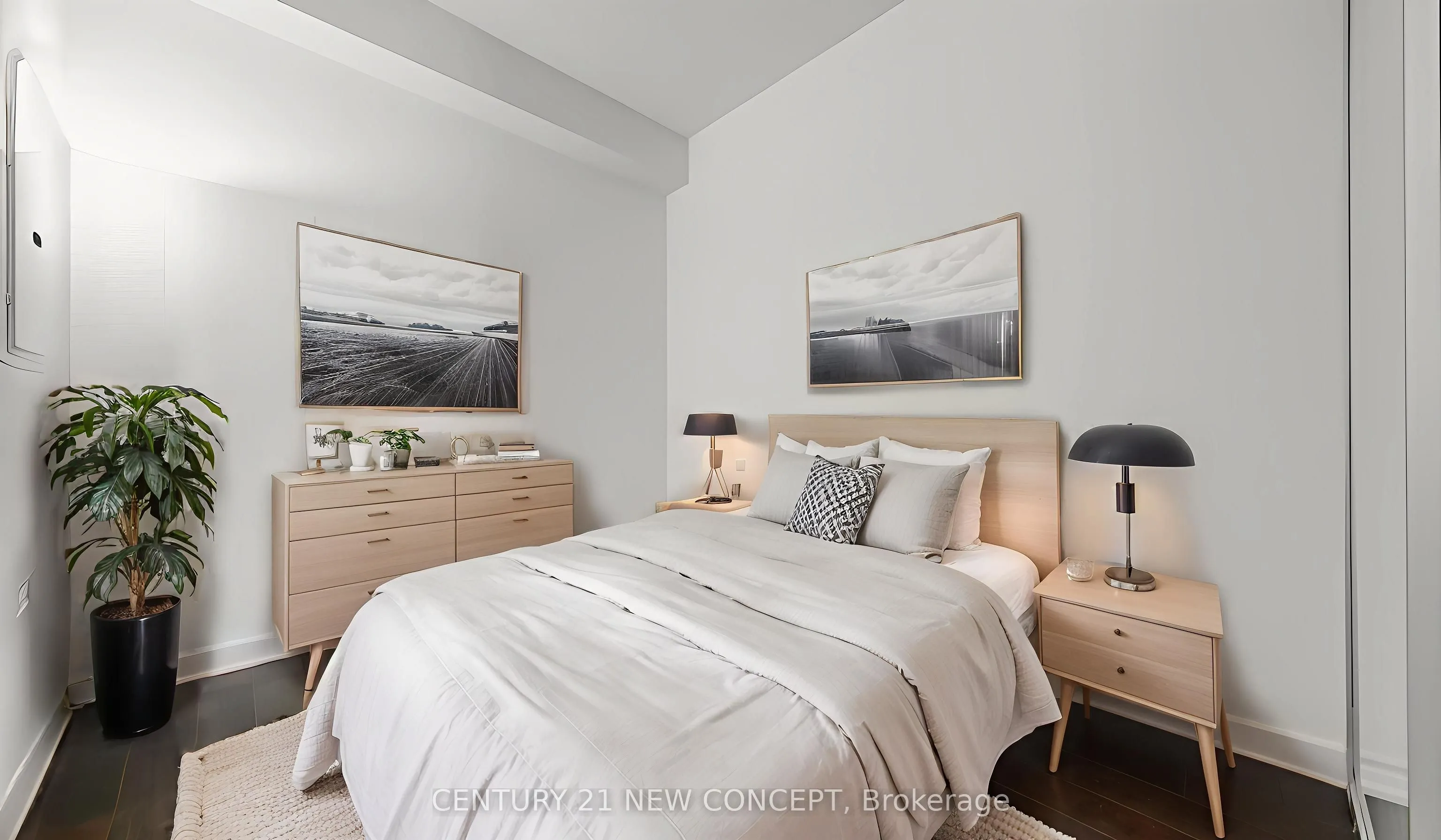 386 Yonge Street, #4201