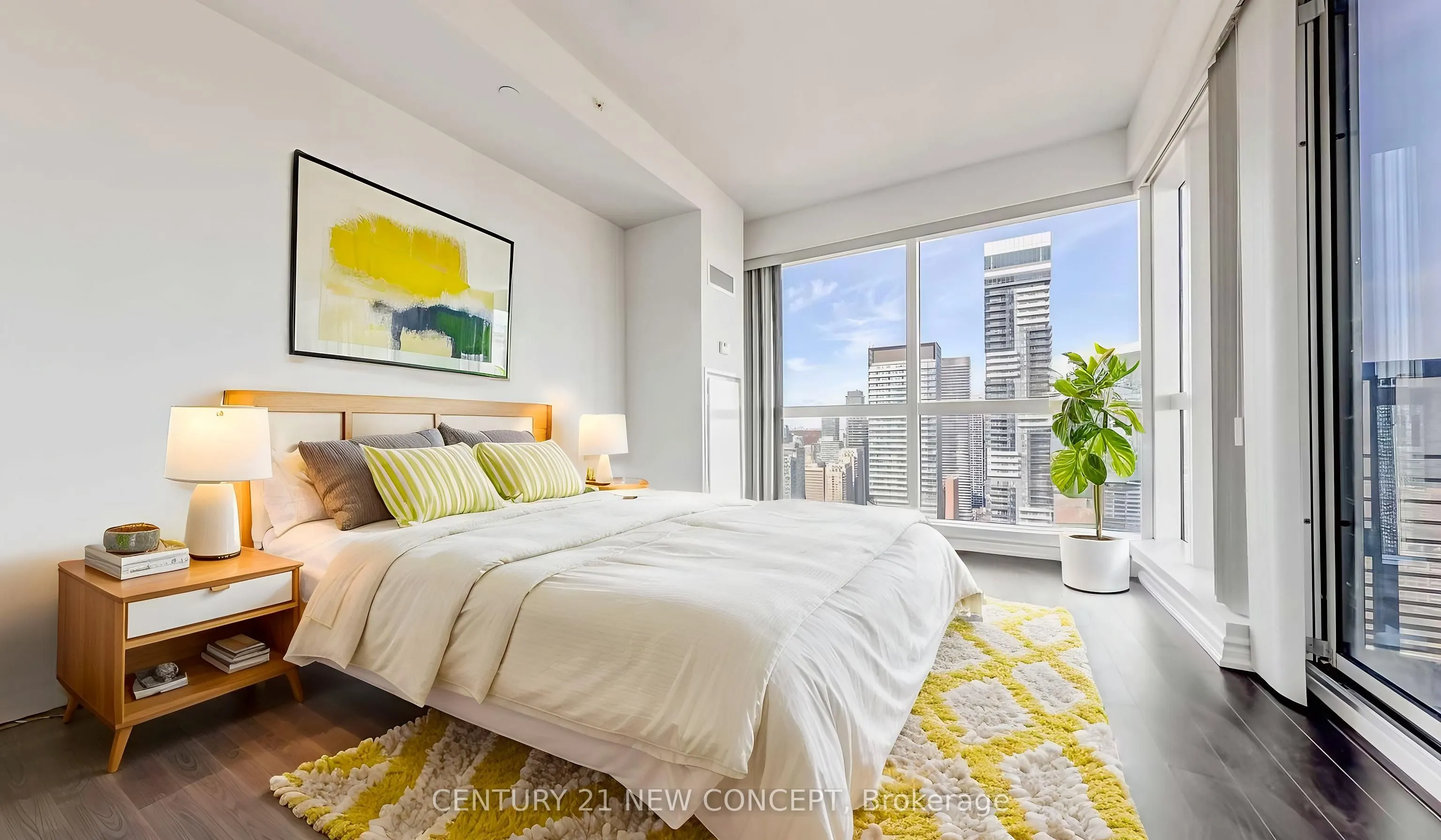 386 Yonge Street, #4201