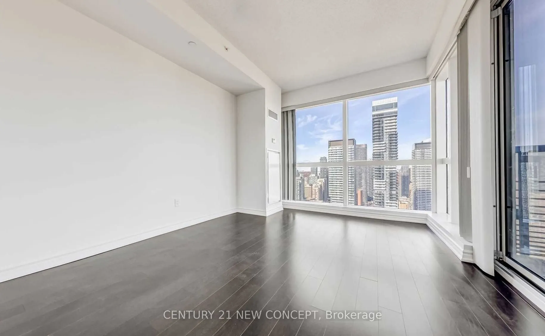 386 Yonge Street, #4201
