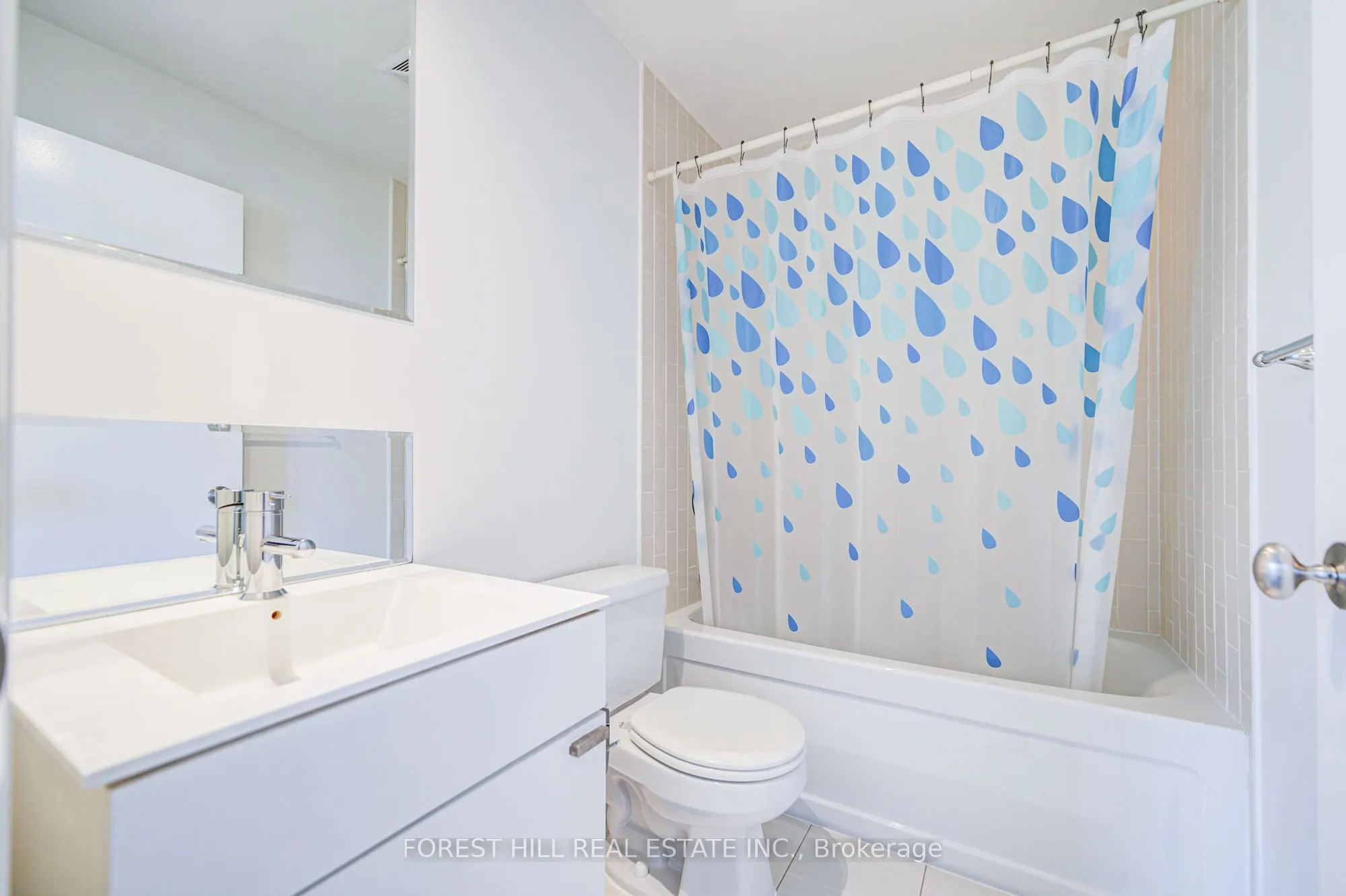 111 Elizabeth Street, #1506