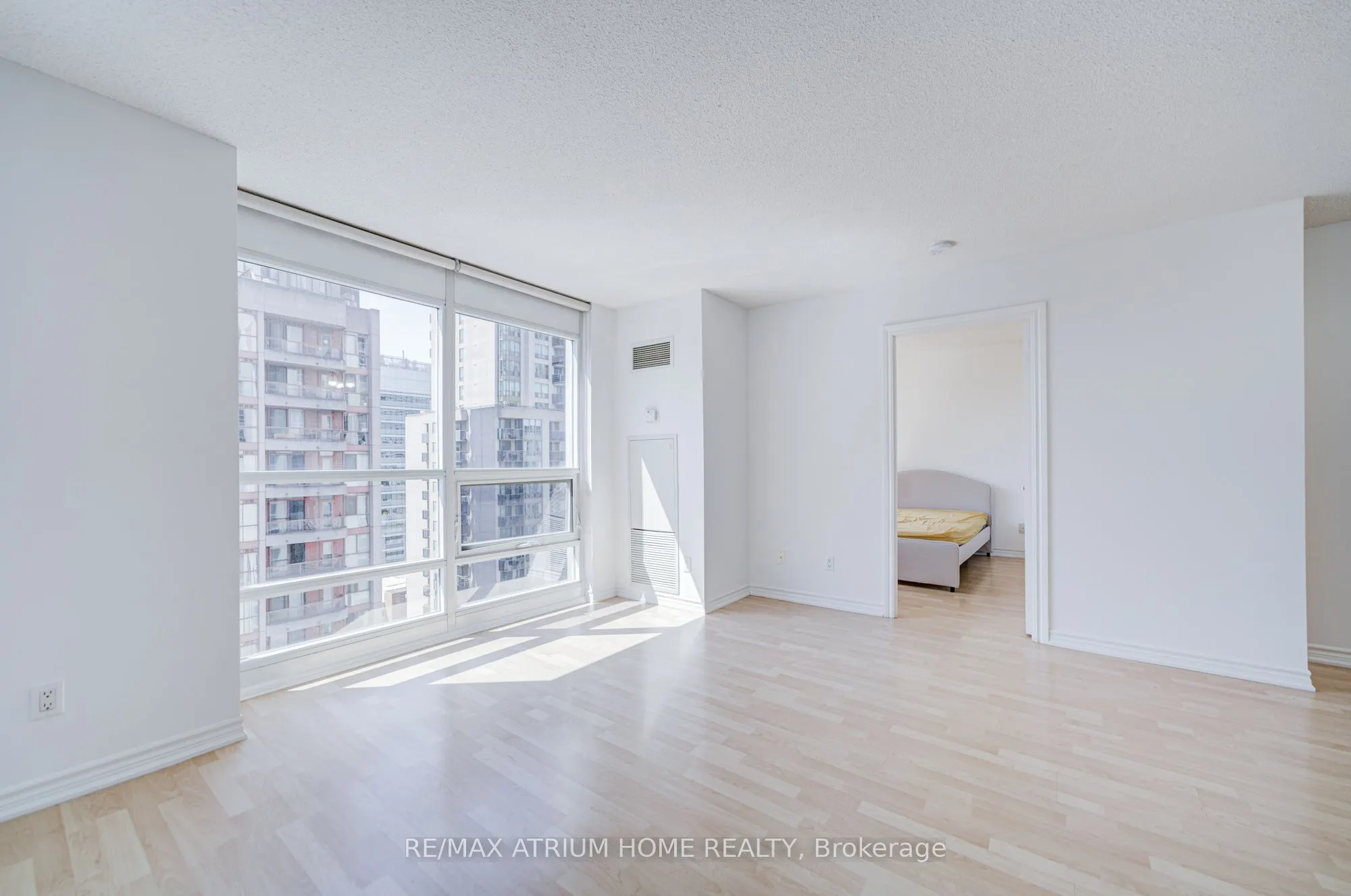 761 Bay Street, #1709