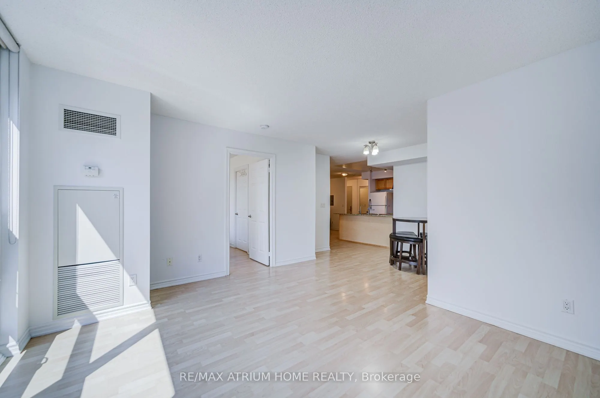 761 Bay Street, #1709