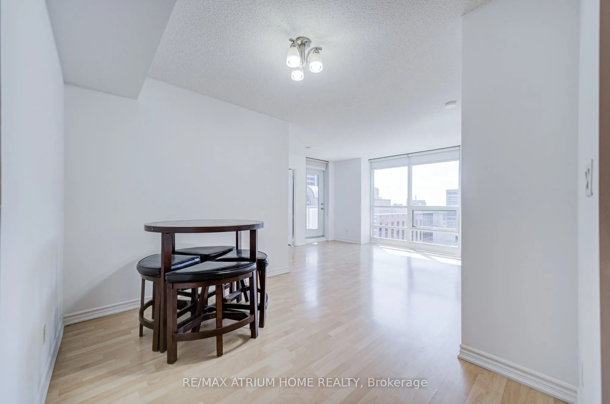 761 Bay Street, #1709