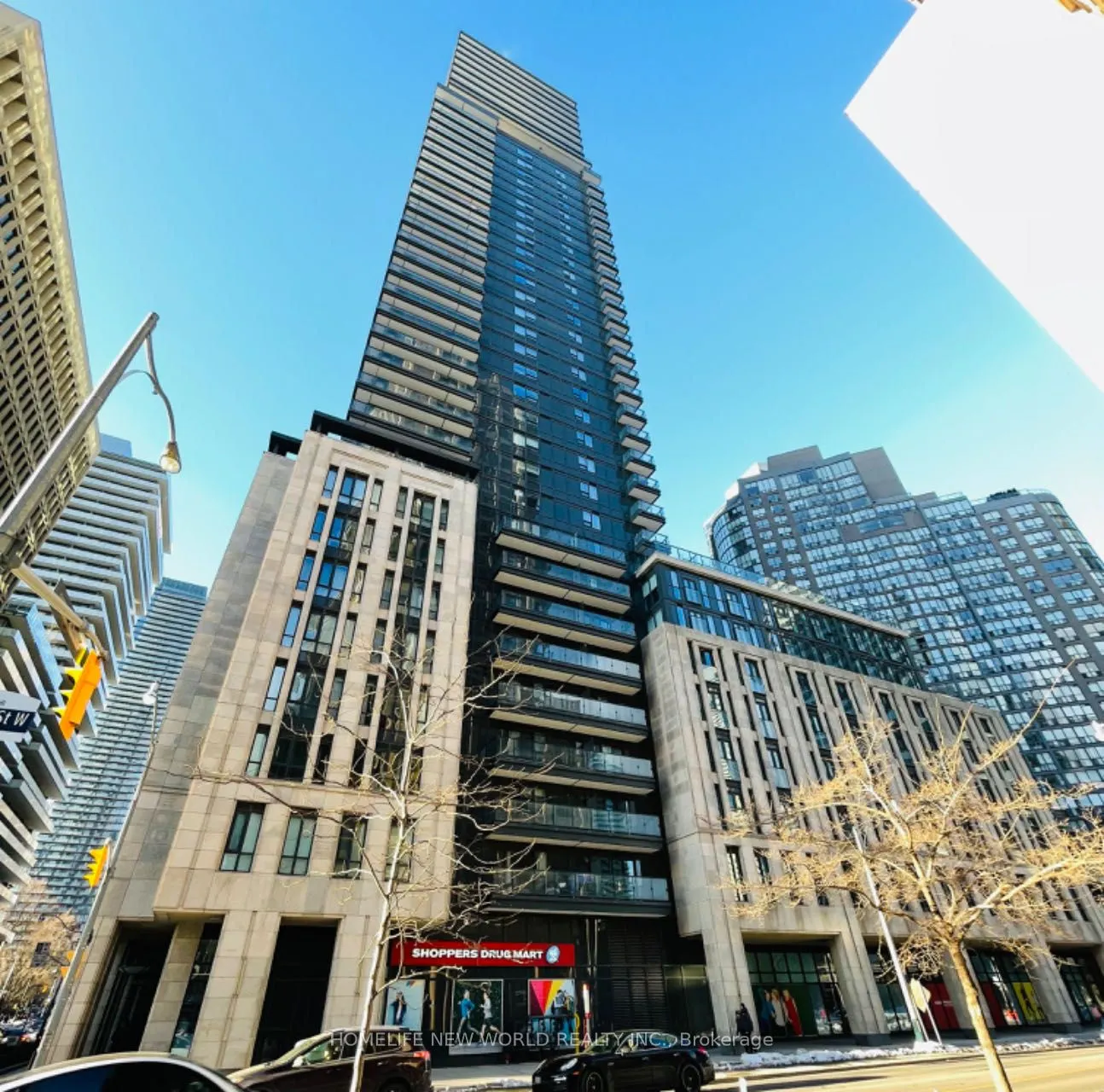 955 Bay Street, #814