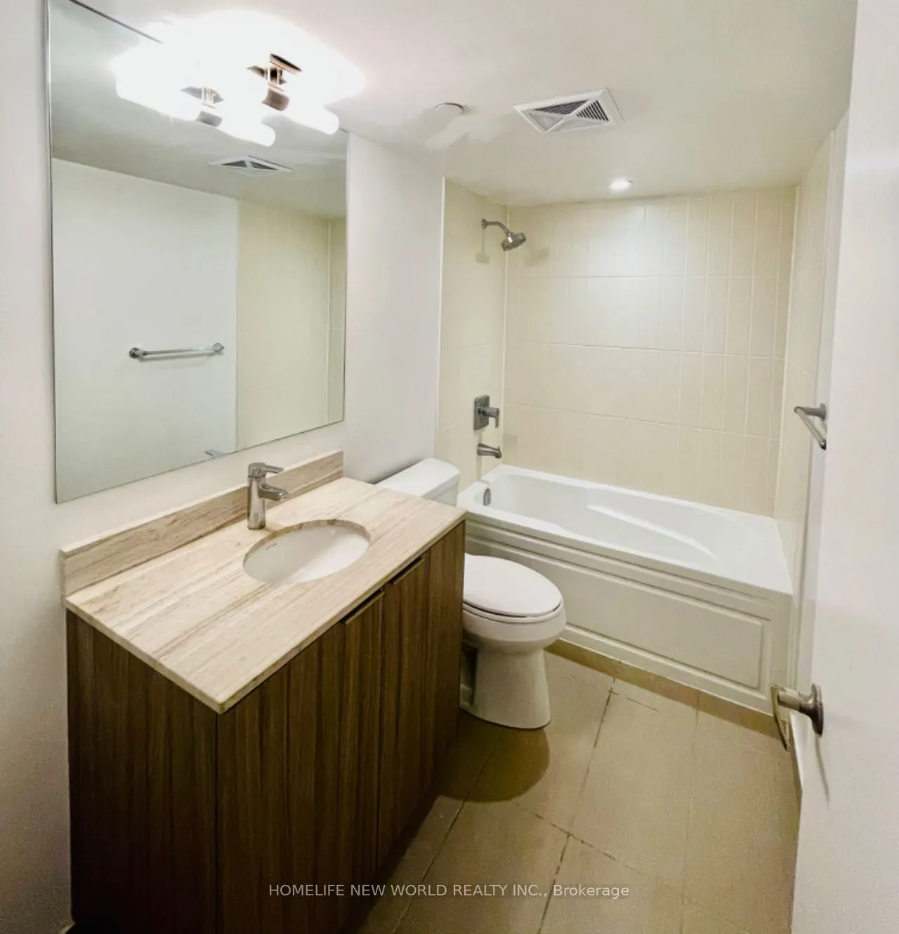 955 Bay Street, #814