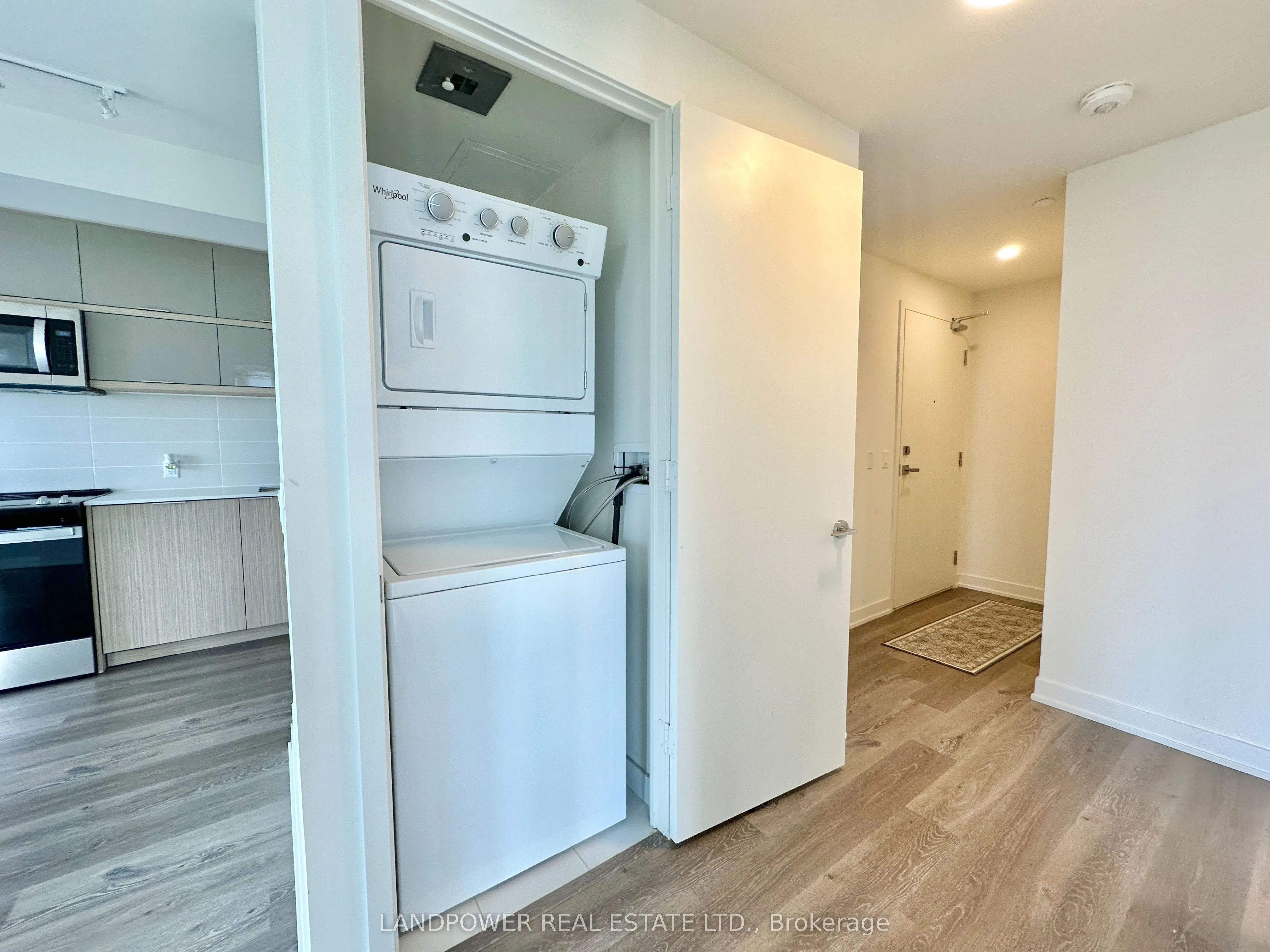 10 Deerlick Court, #1011