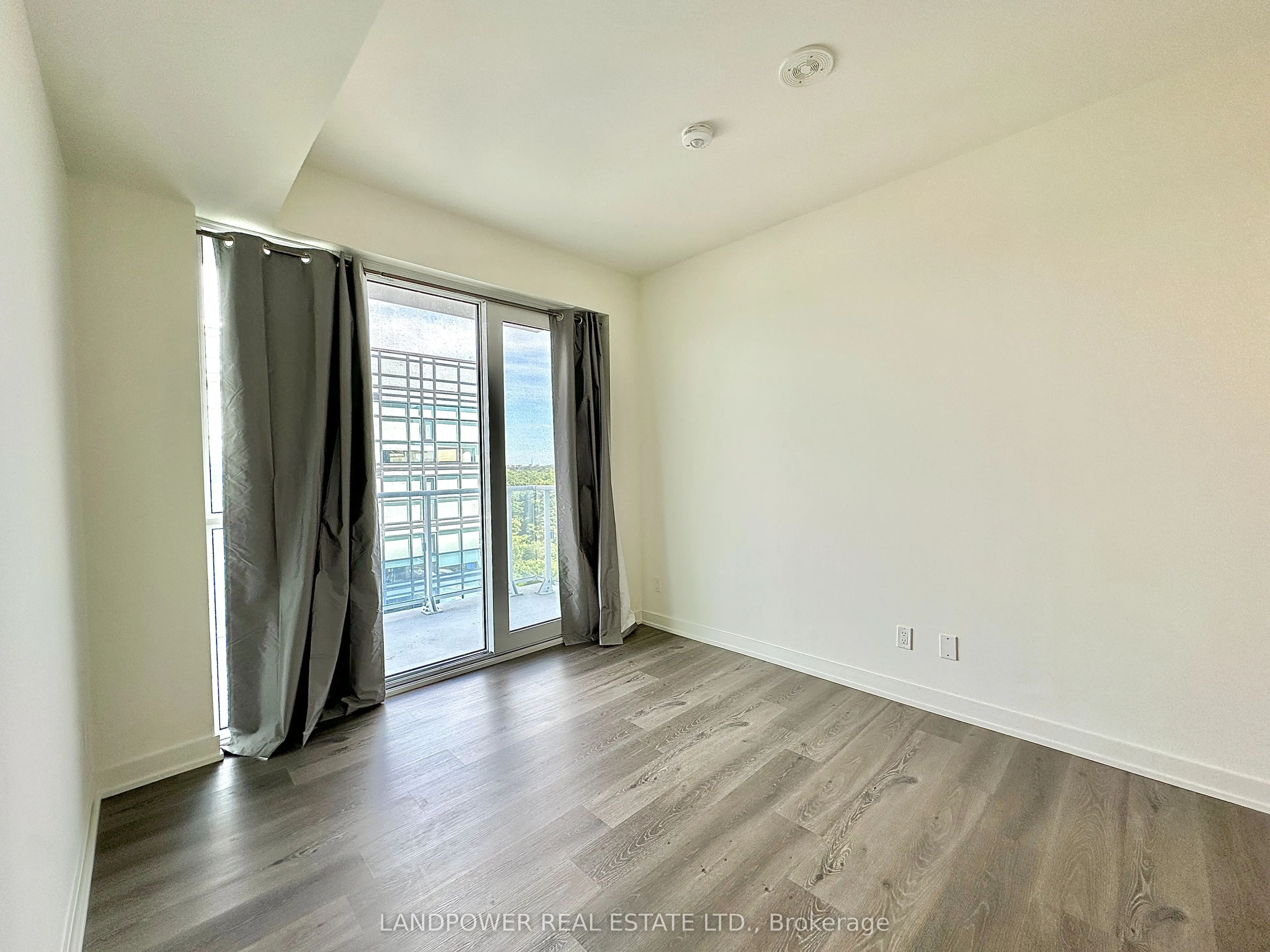 10 Deerlick Court, #1011