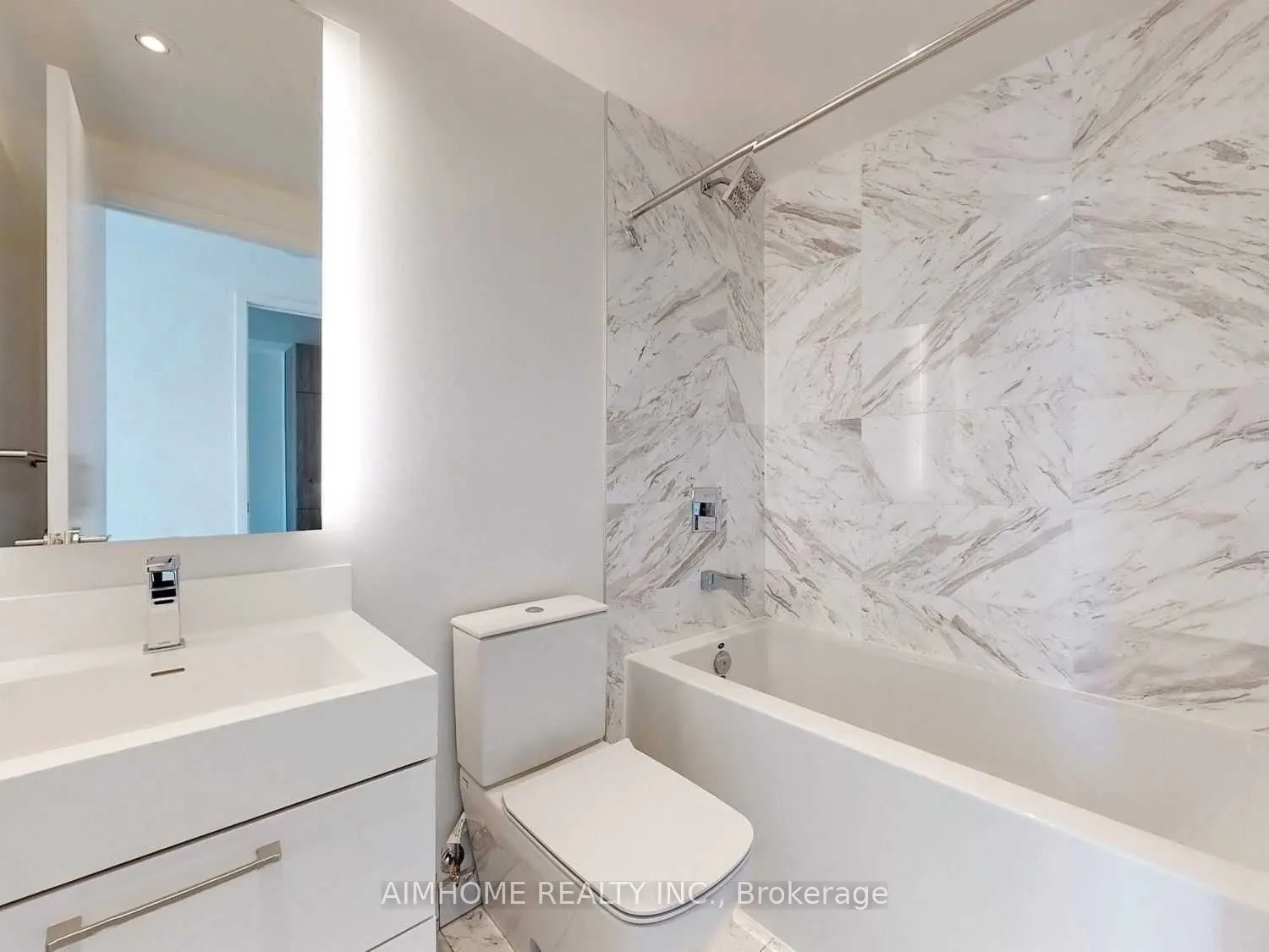 1 Yorkville Avenue, #1101