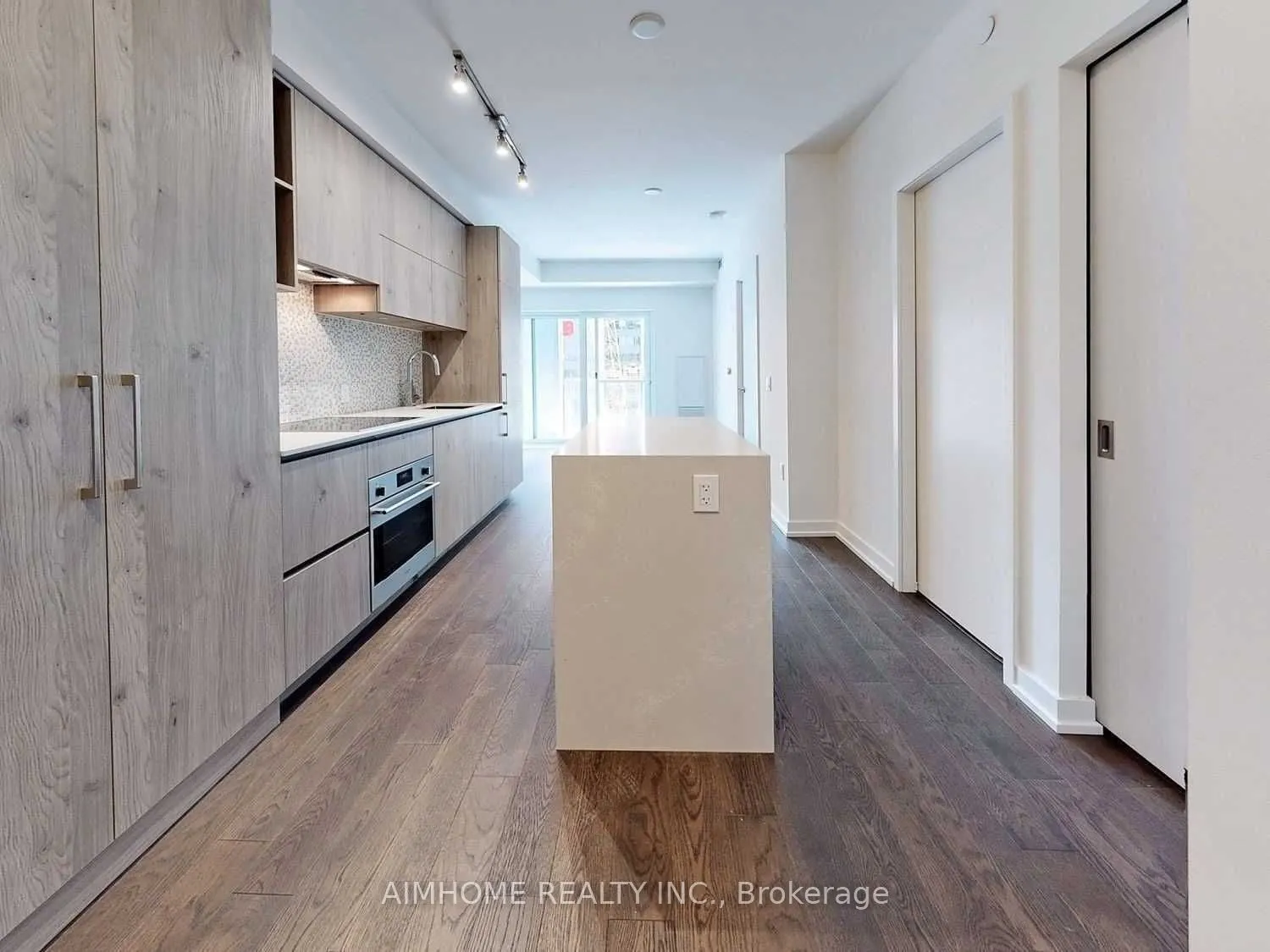1 Yorkville Avenue, #1101
