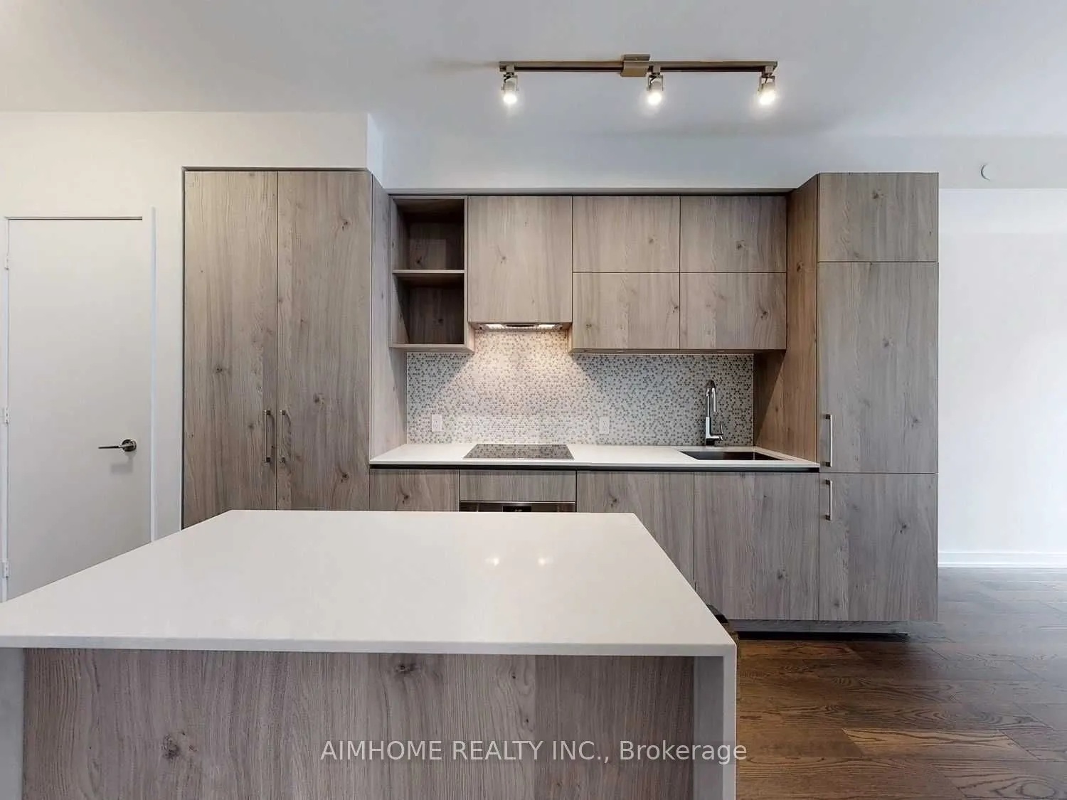 1 Yorkville Avenue, #1101