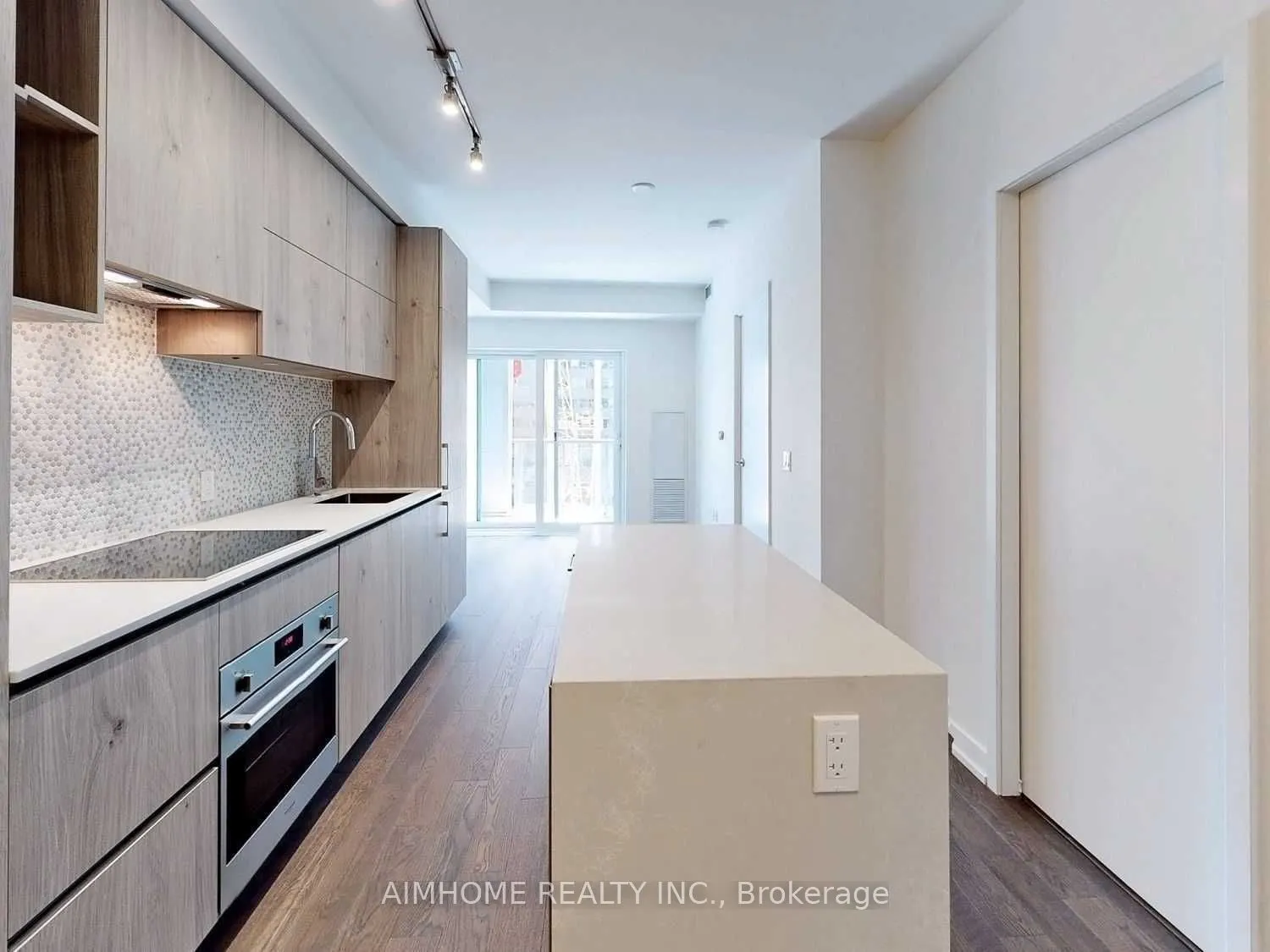 1 Yorkville Avenue, #1101