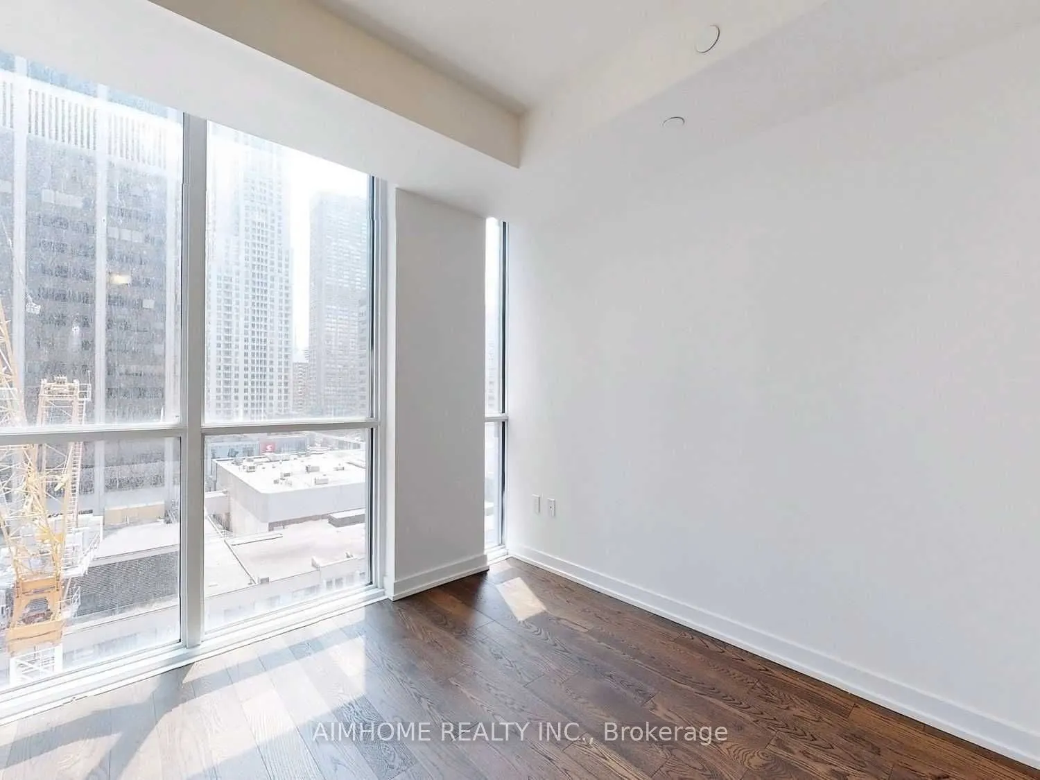 1 Yorkville Avenue, #1101