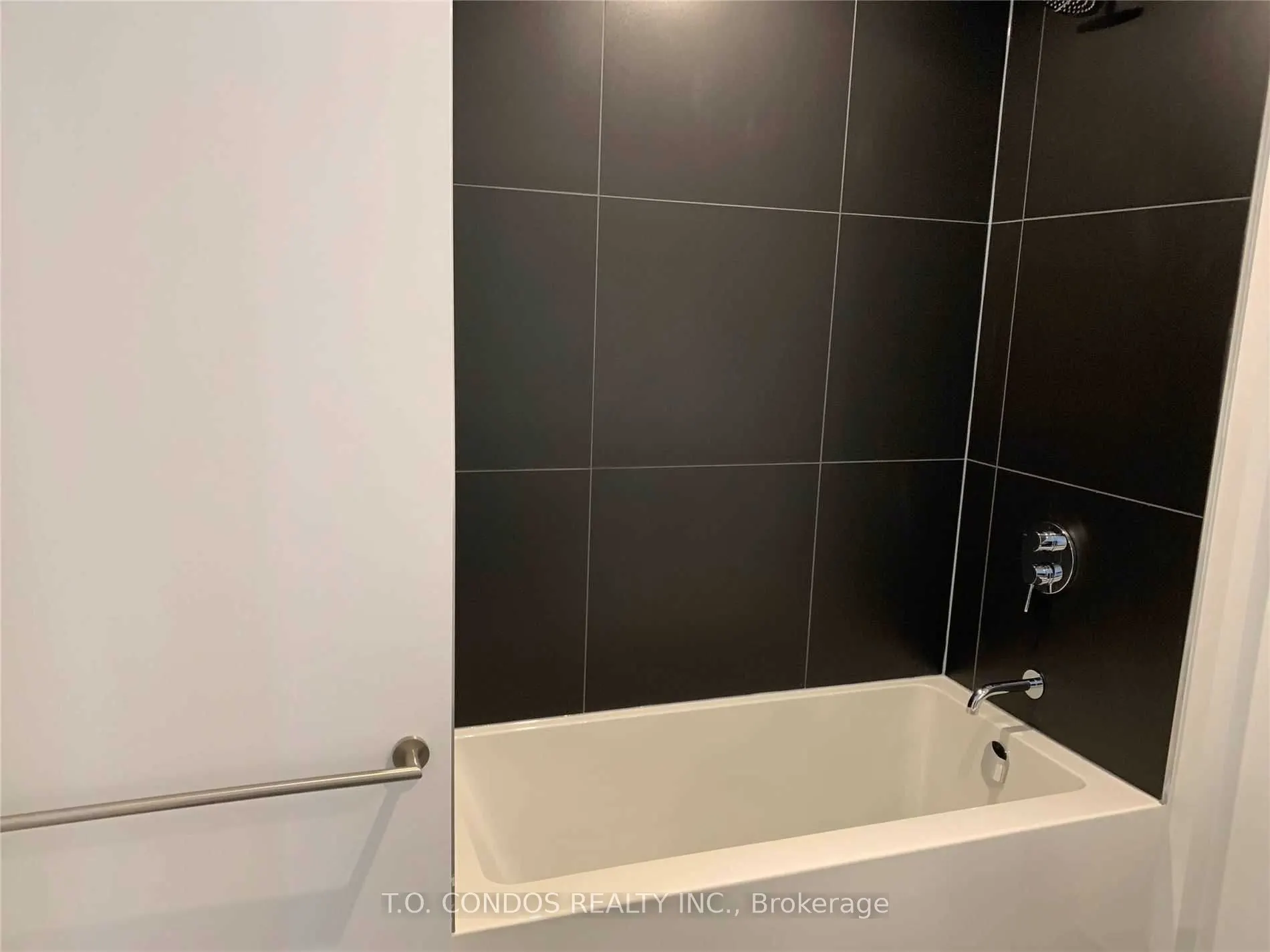20 Edward Street, #2103
