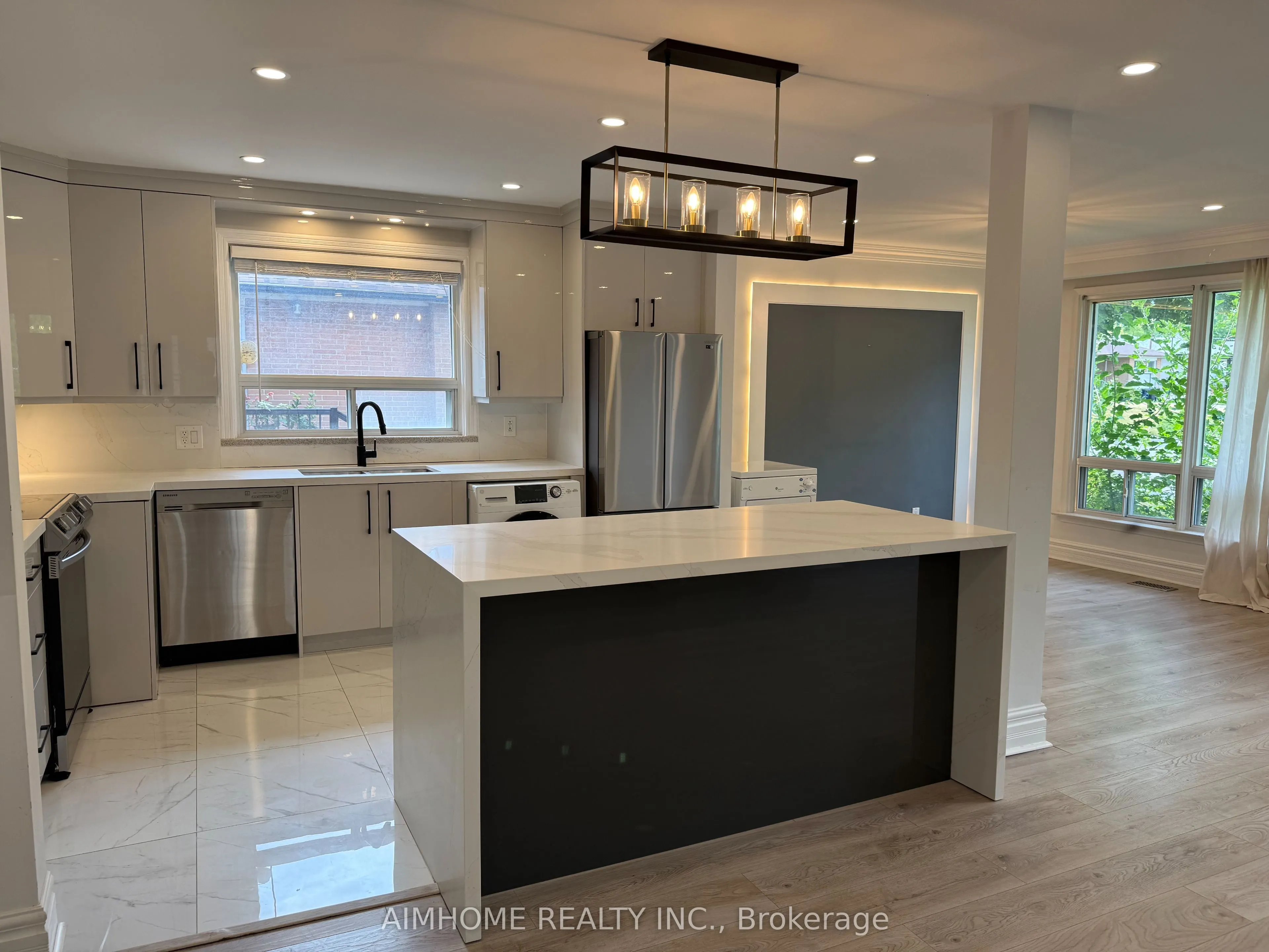 50 Silverview Drive, #Main
