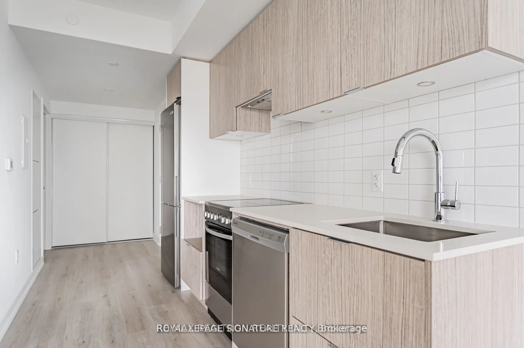 395 Bloor Street E, #1312