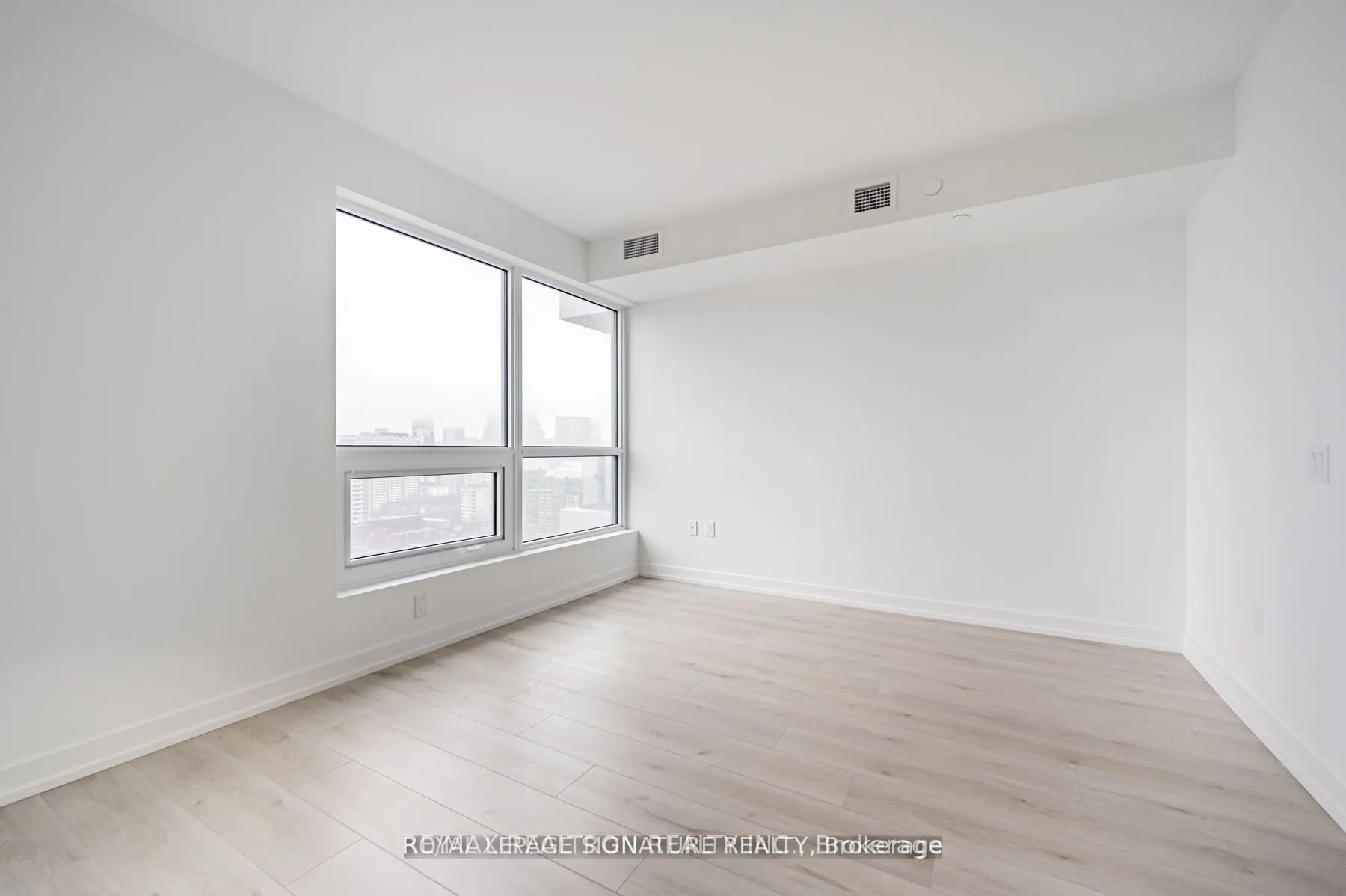 395 Bloor Street E, #1312