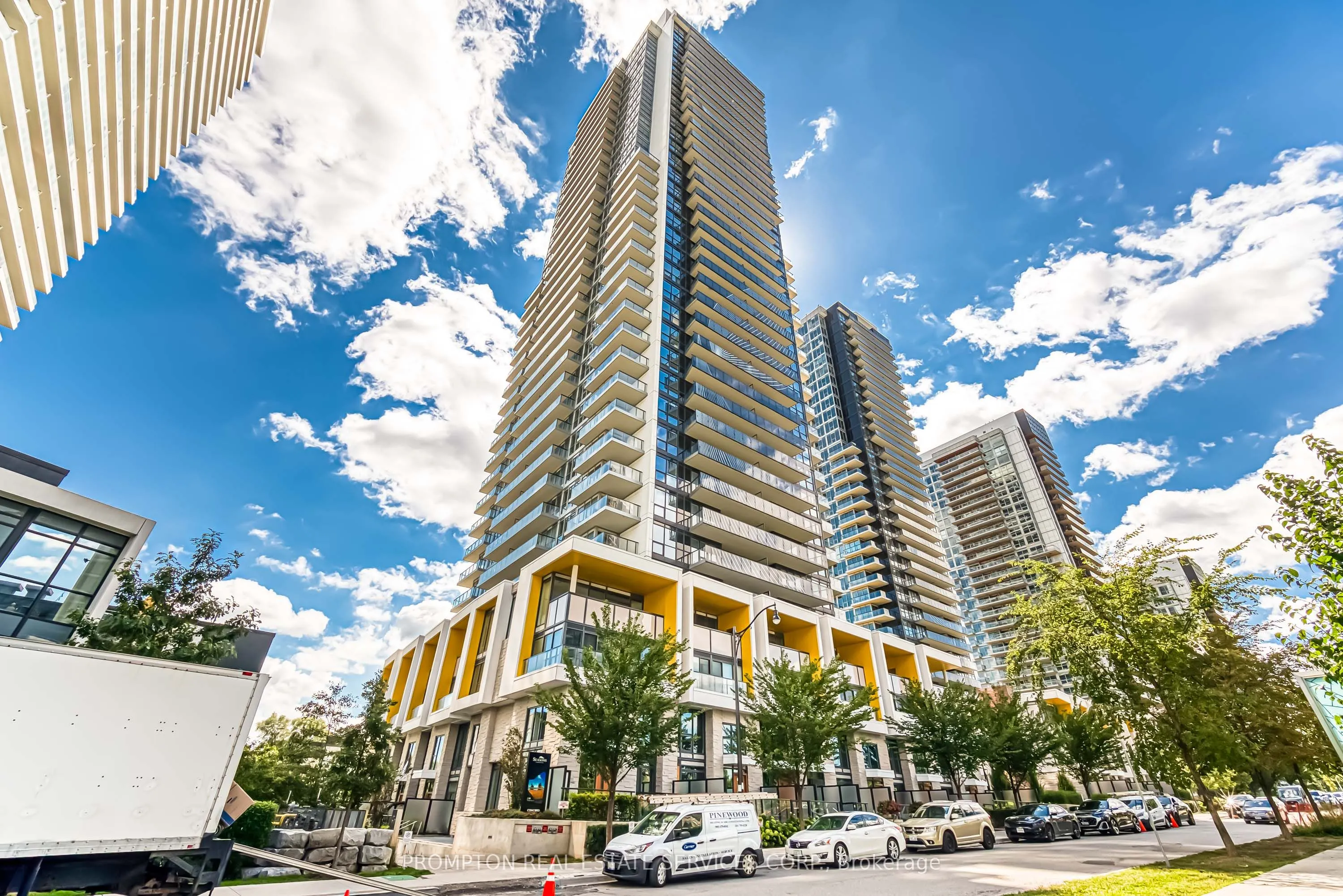 95 Mcmahon Drive, #609