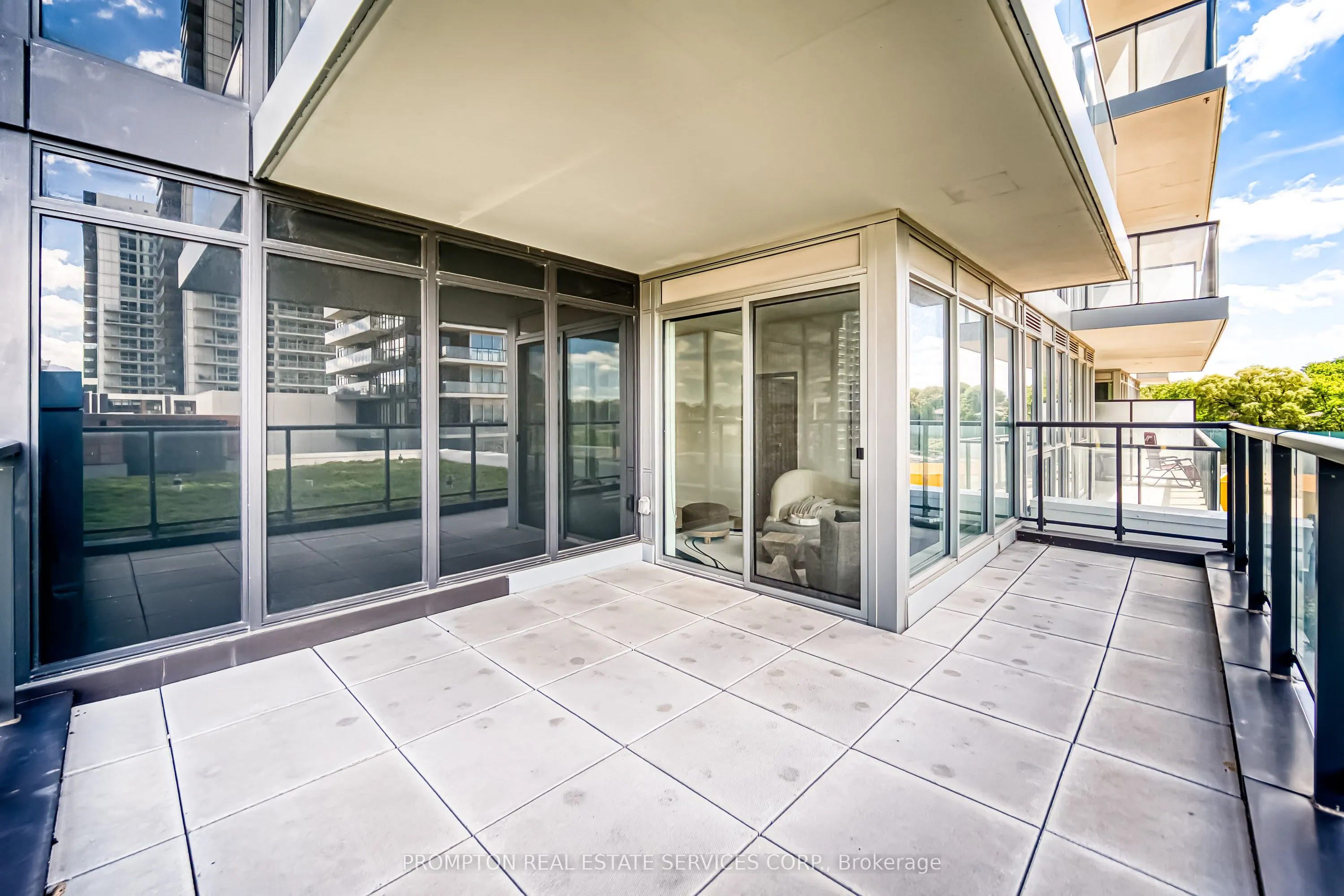 95 Mcmahon Drive, #609