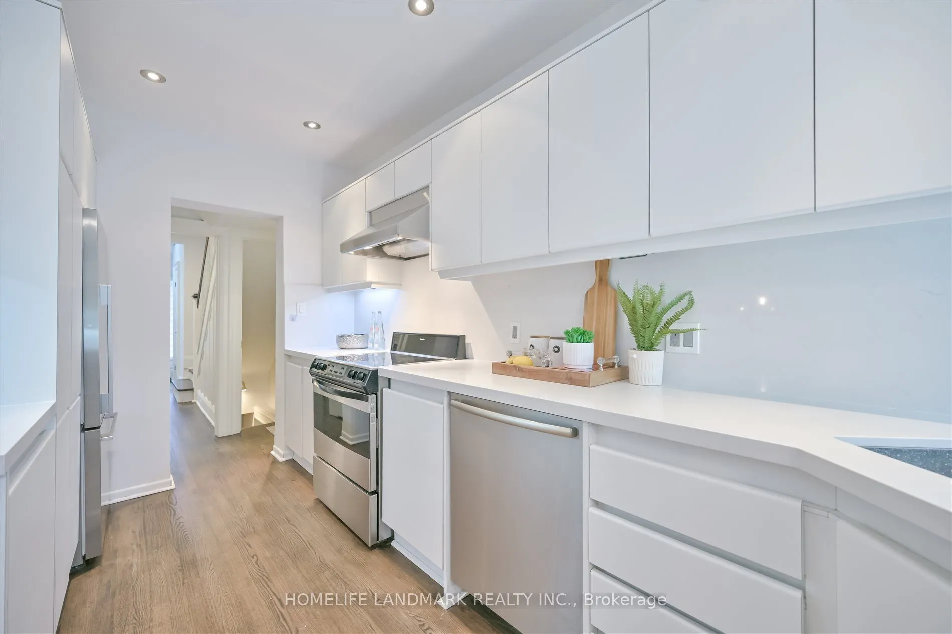 26 Birdsall Avenue