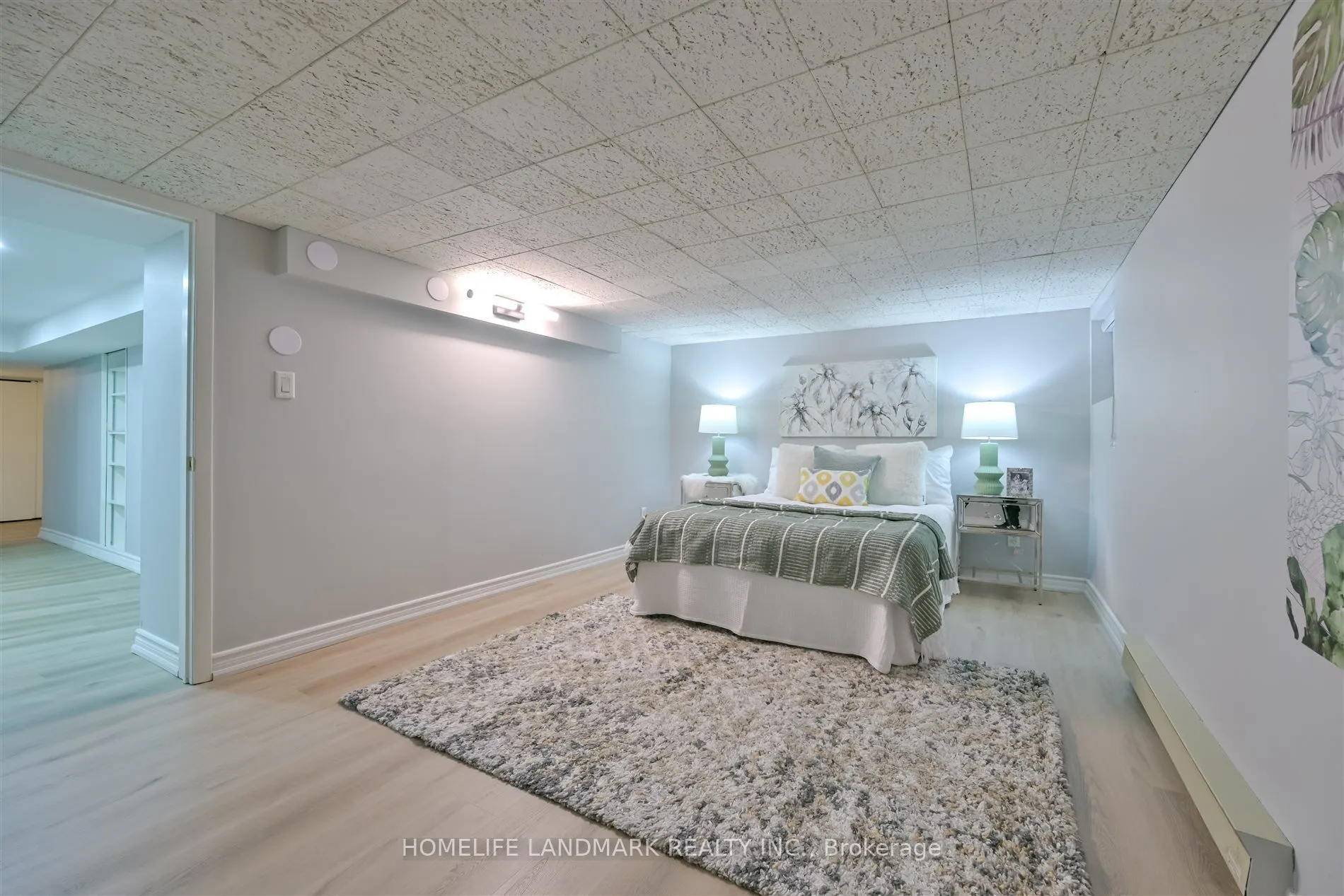 26 Birdsall Avenue