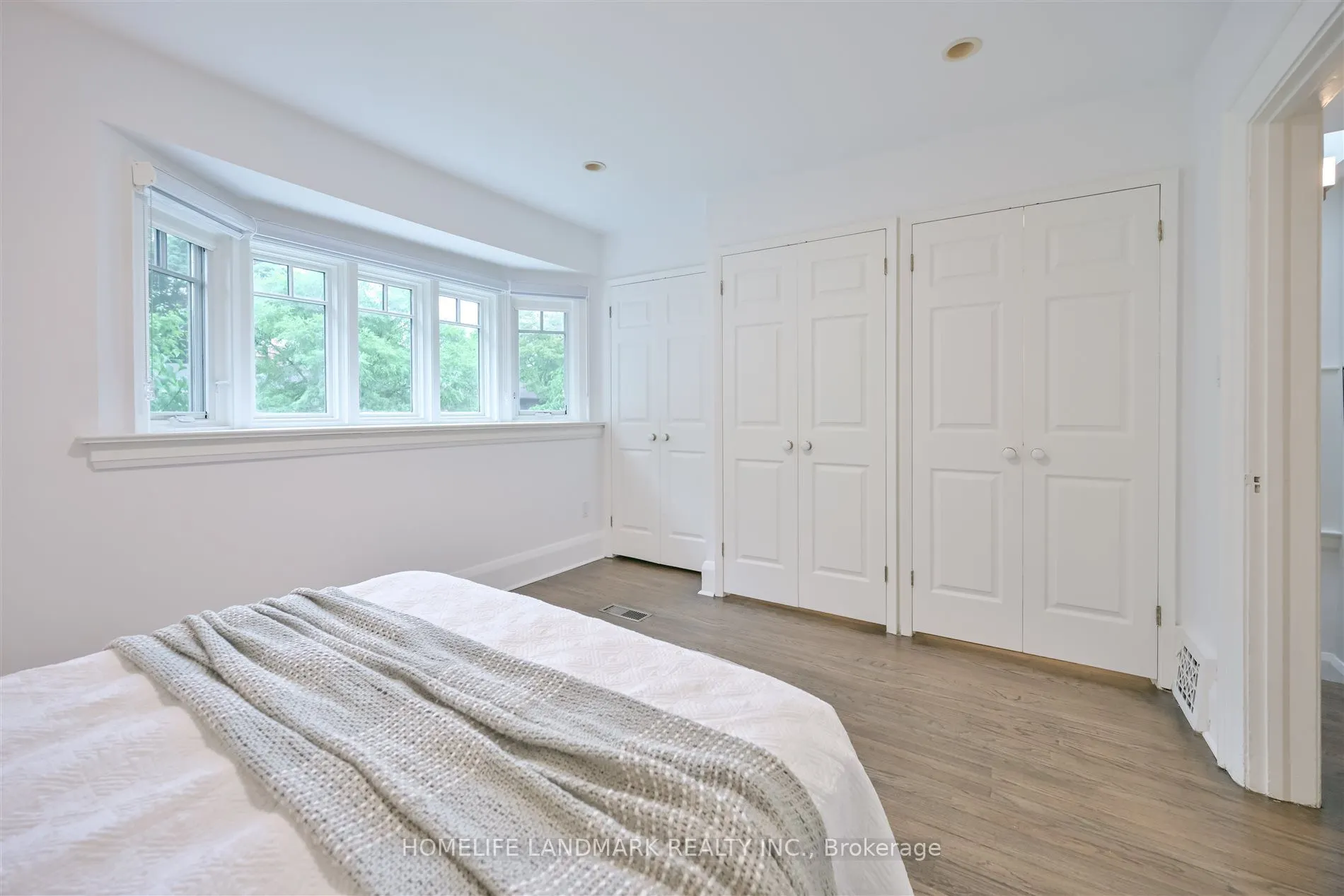 26 Birdsall Avenue