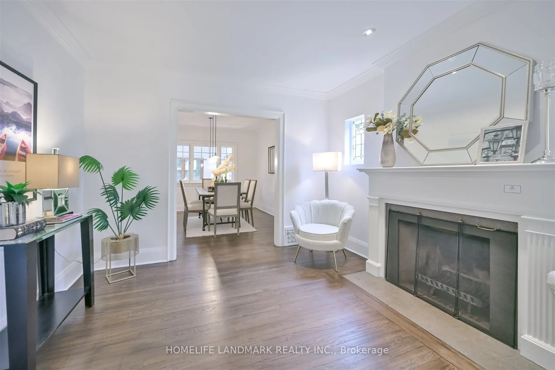 26 Birdsall Avenue