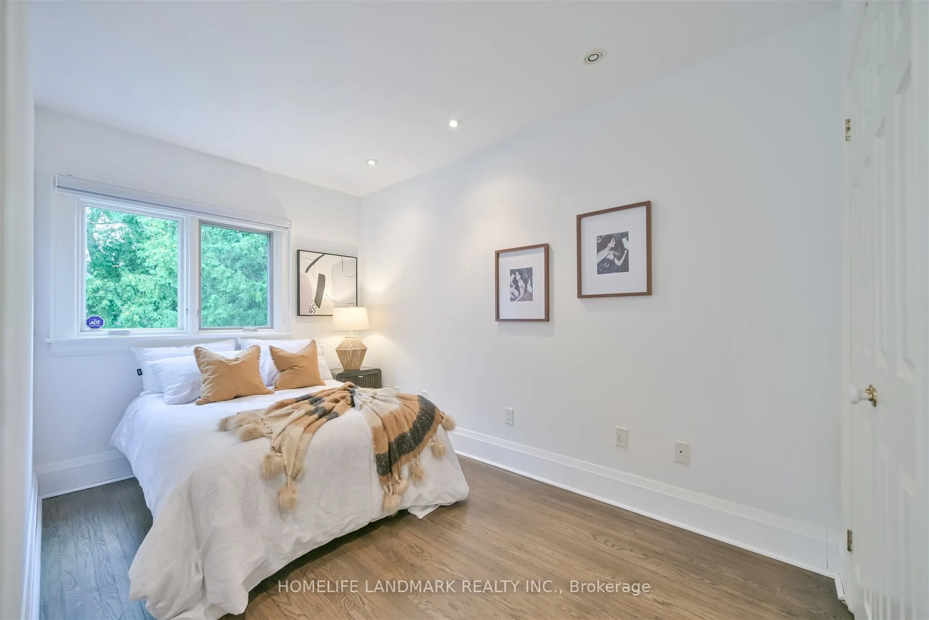 26 Birdsall Avenue