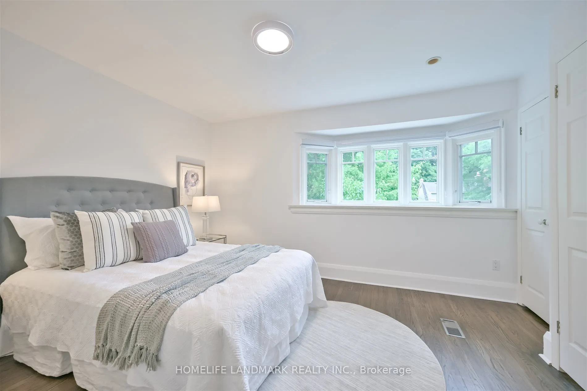 26 Birdsall Avenue