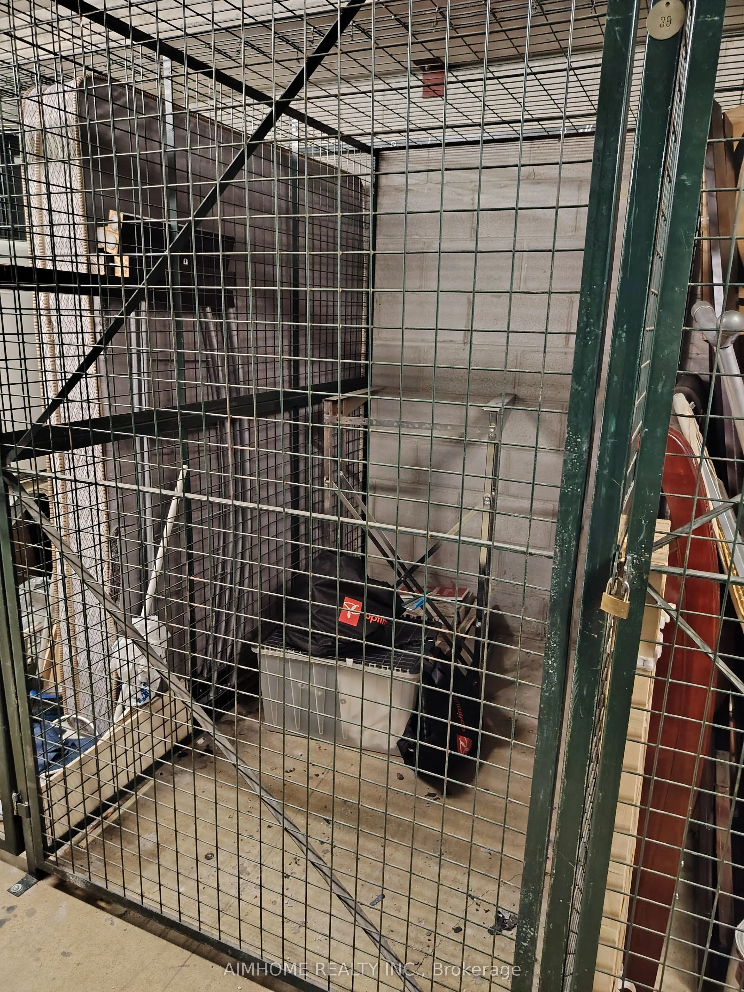 44 Gerrard Street W, #P2 Locker #40