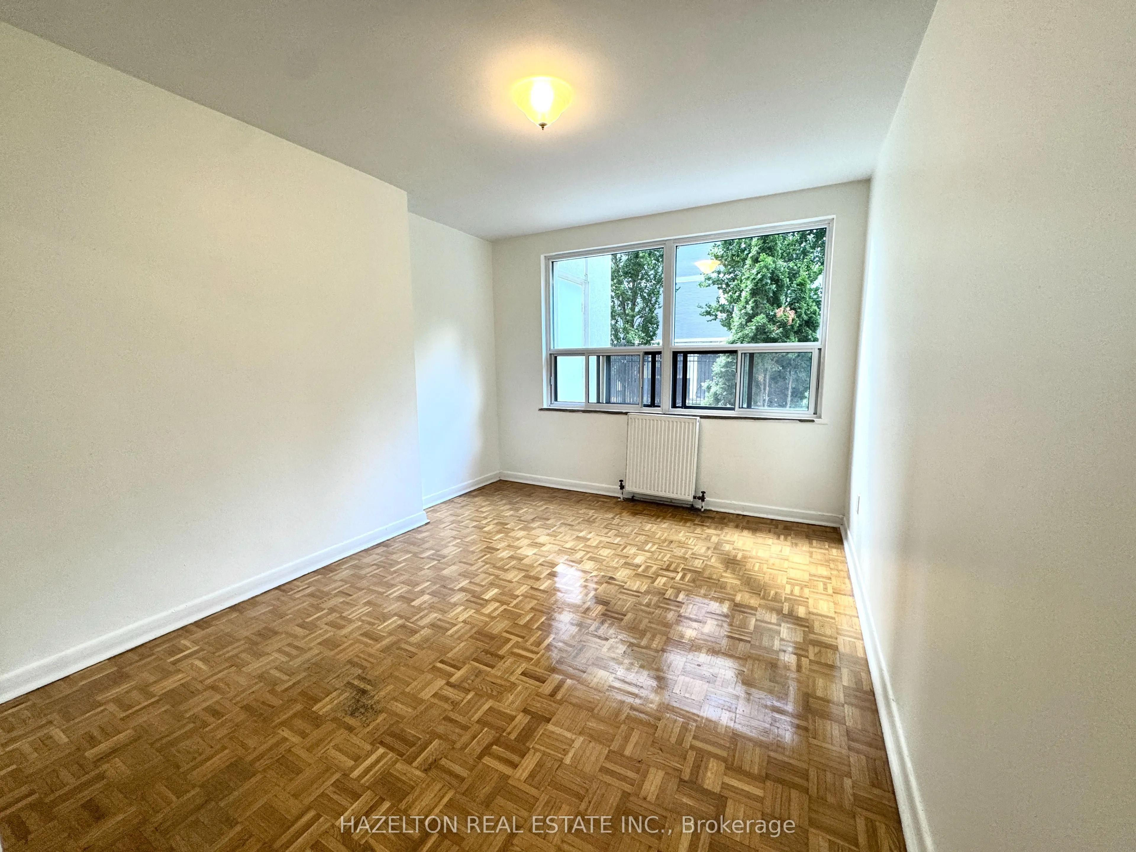 88 Wellesley Street E, #102