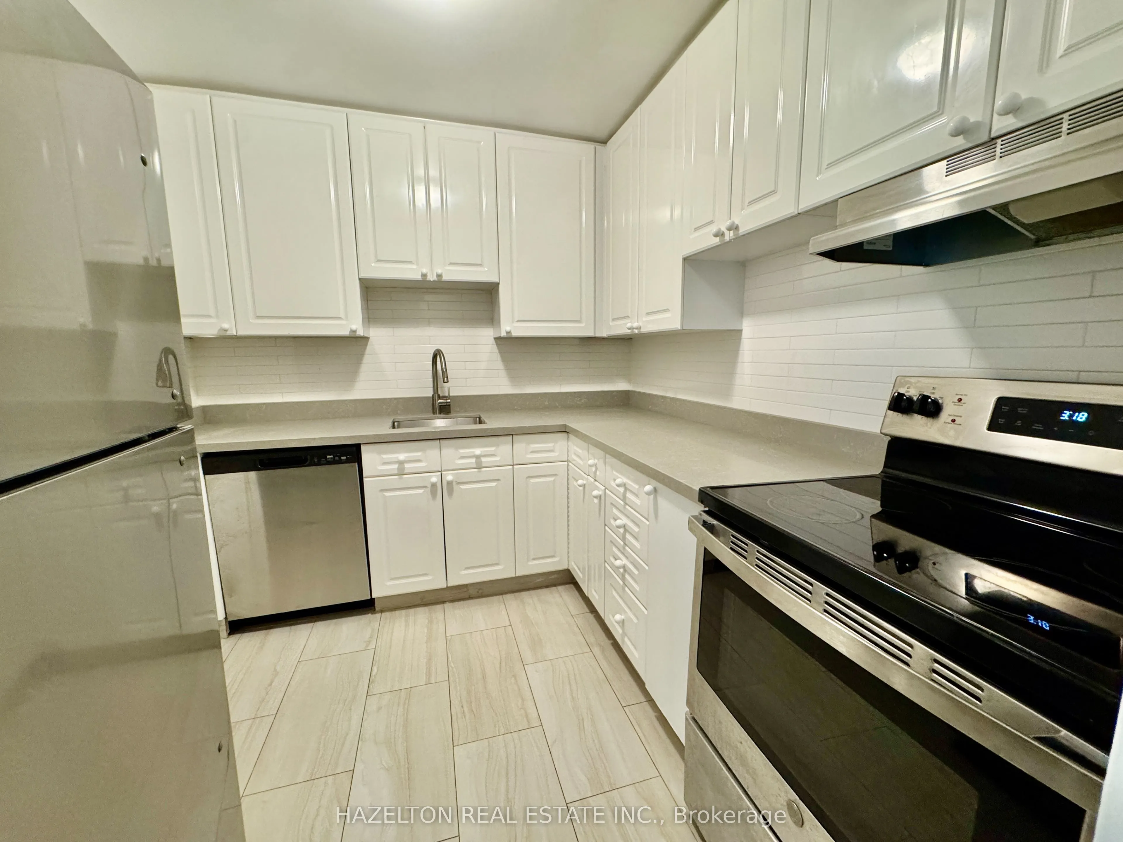 88 Wellesley Street E, #102