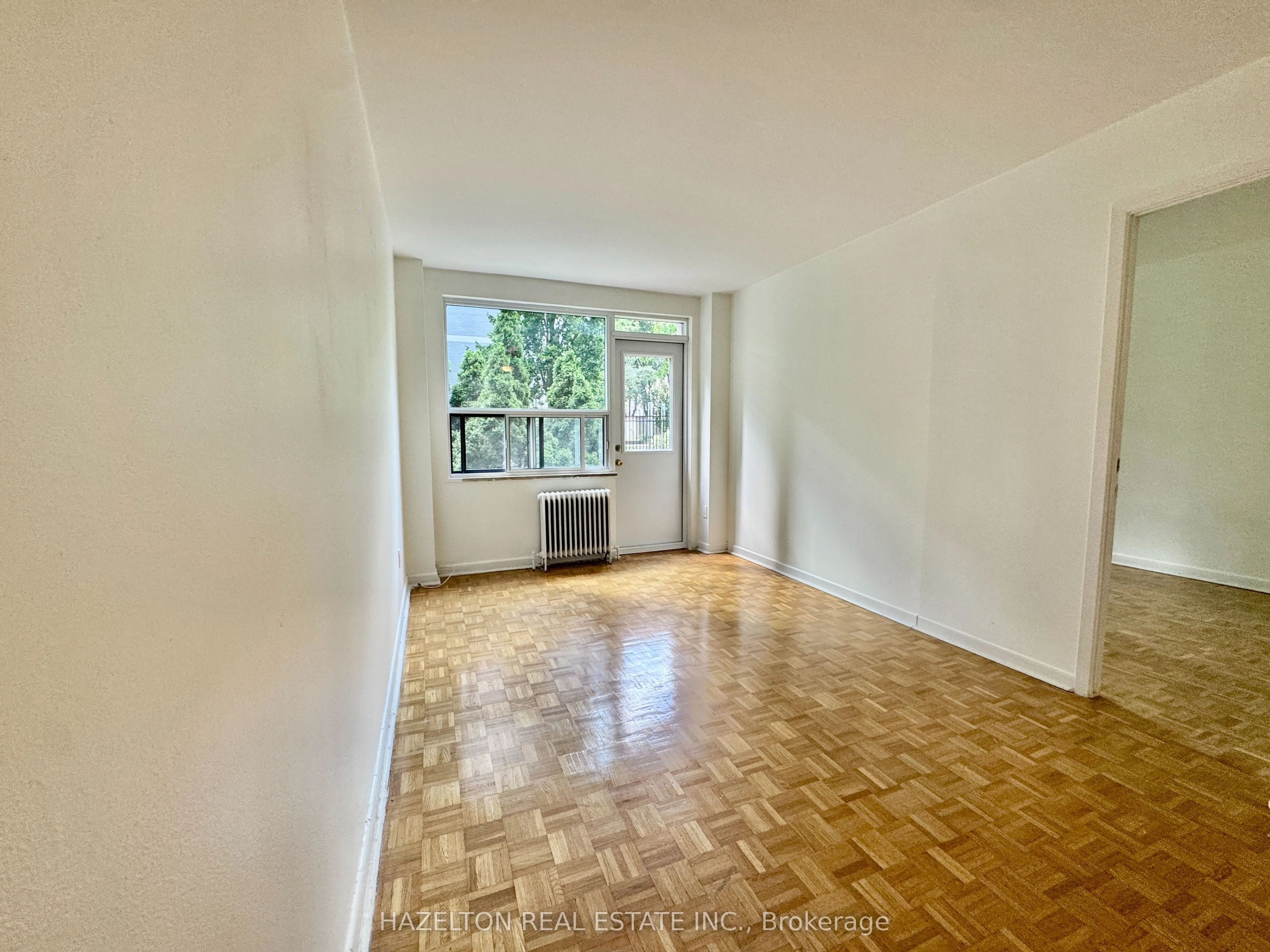 88 Wellesley Street E, #102