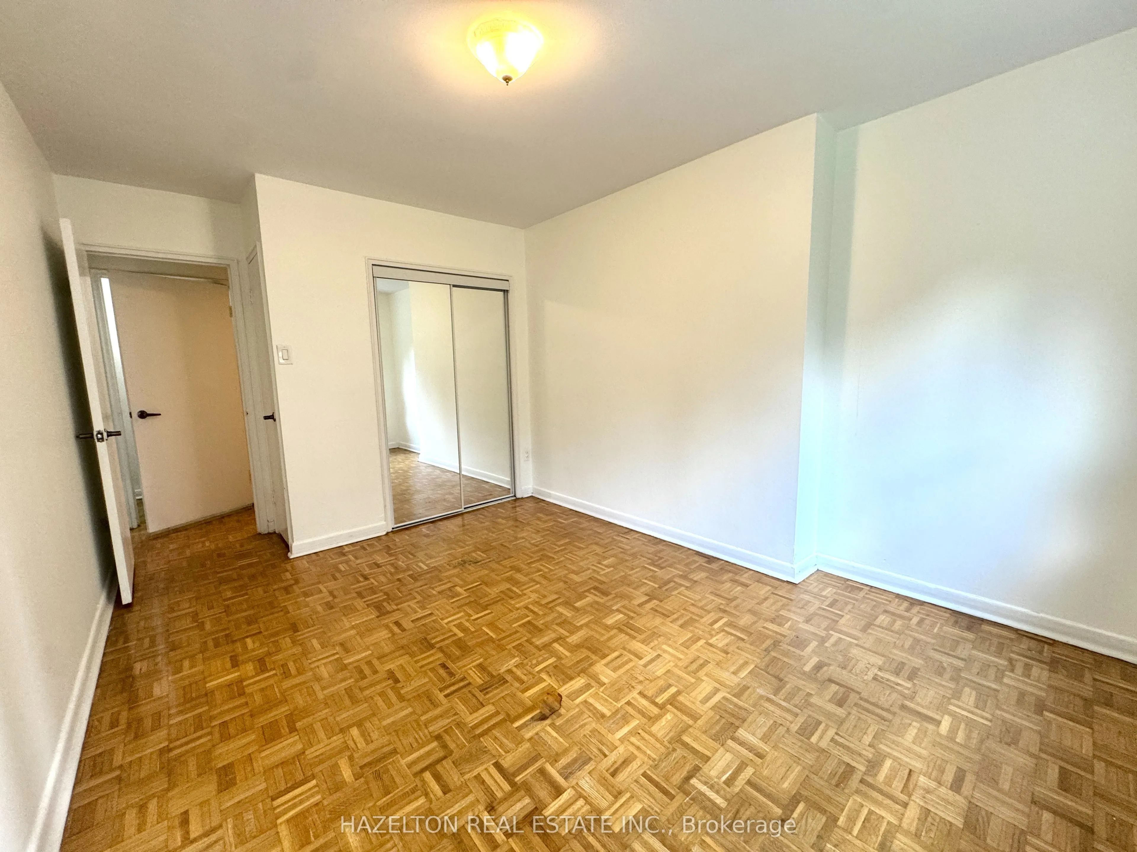 88 Wellesley Street E, #102