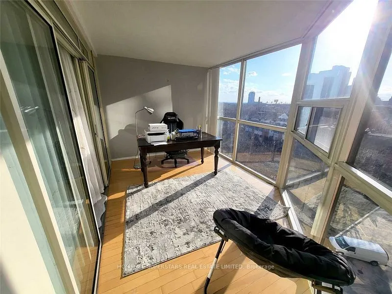 701 King Street W, #714