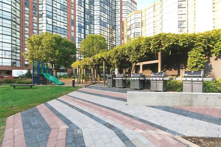 701 King Street W, #714