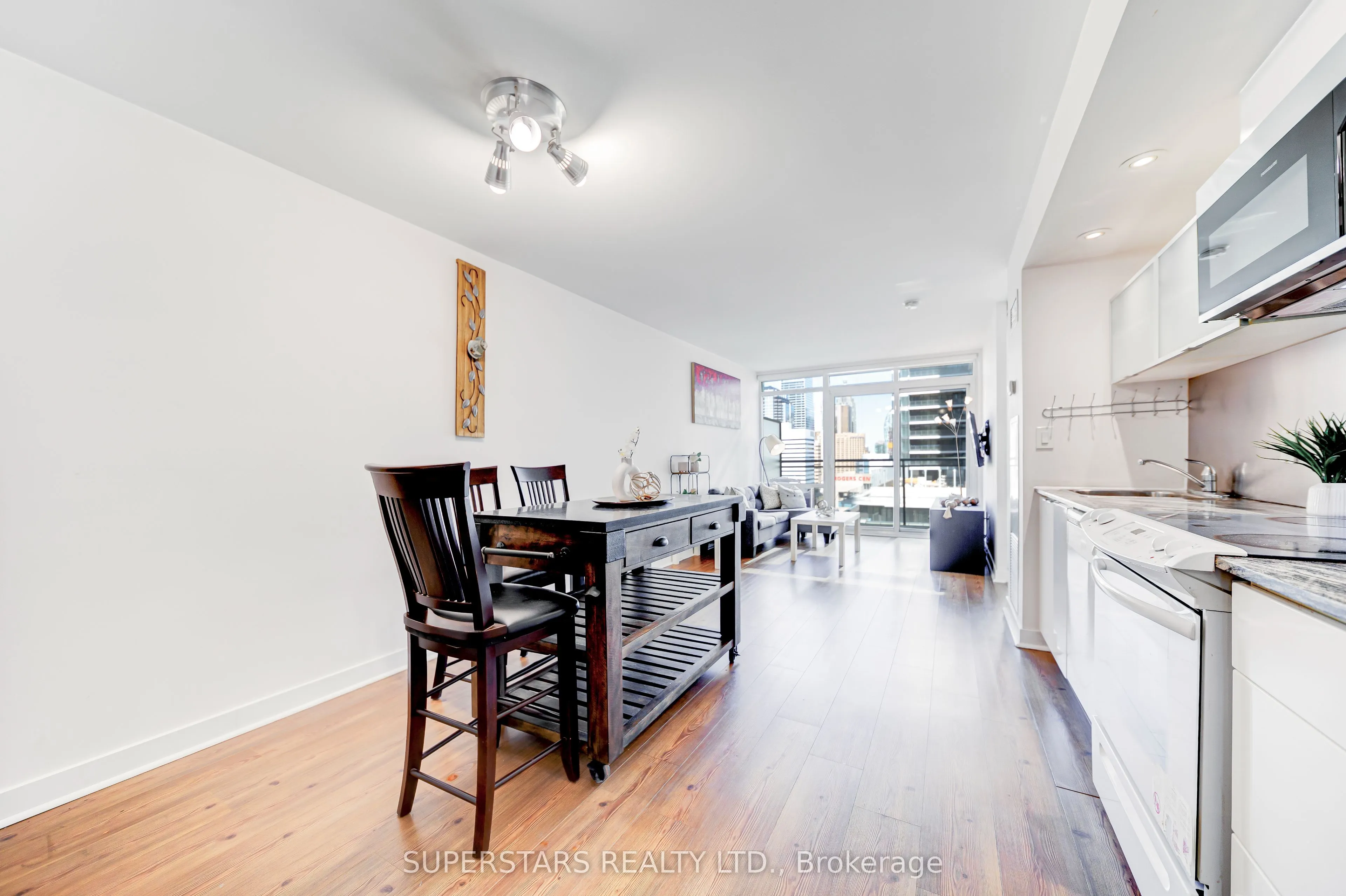 4K Spadina Avenue, #1908