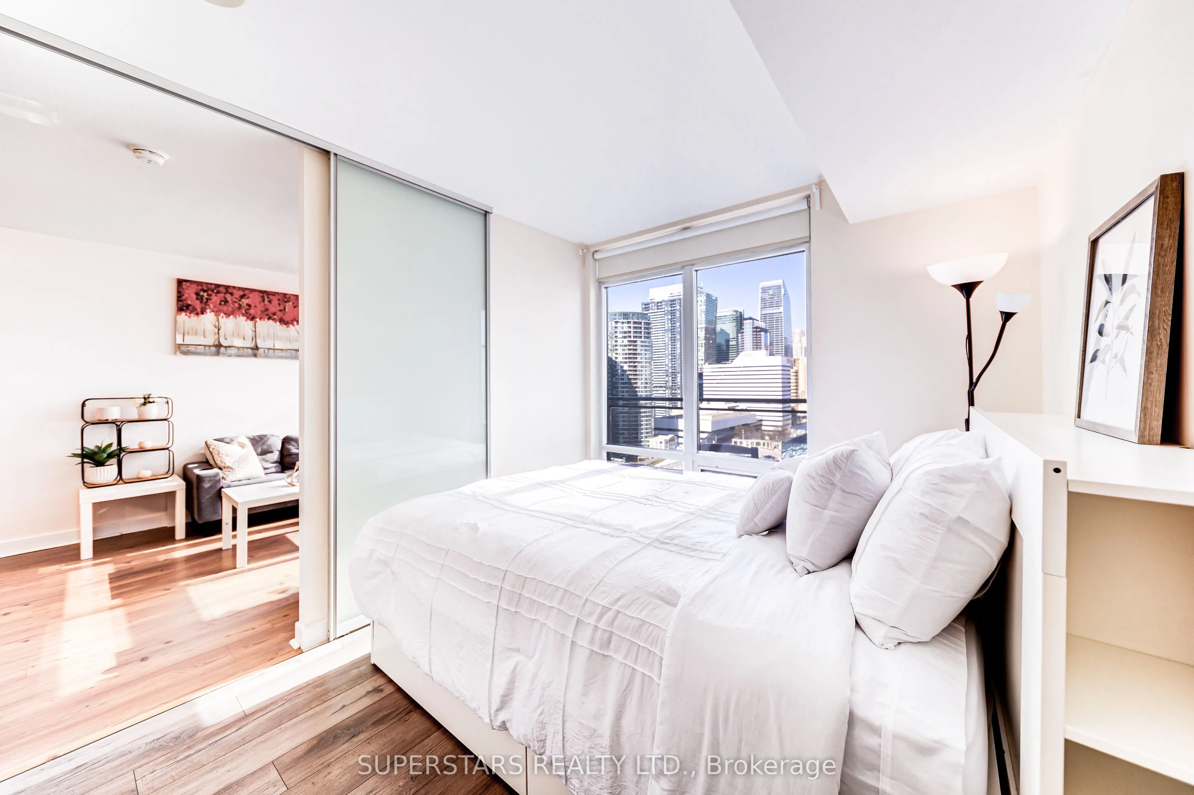 4K Spadina Avenue, #1908