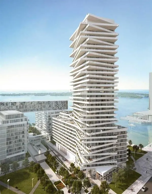 15 Queens Quay E, #01