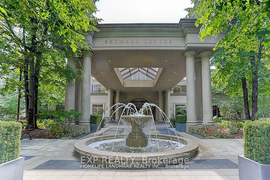 80 Harrison Garden Boulevard, #827