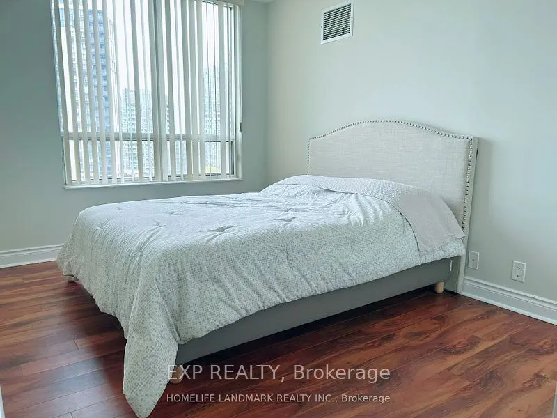80 Harrison Garden Boulevard, #827