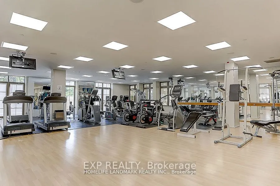 80 Harrison Garden Boulevard, #827