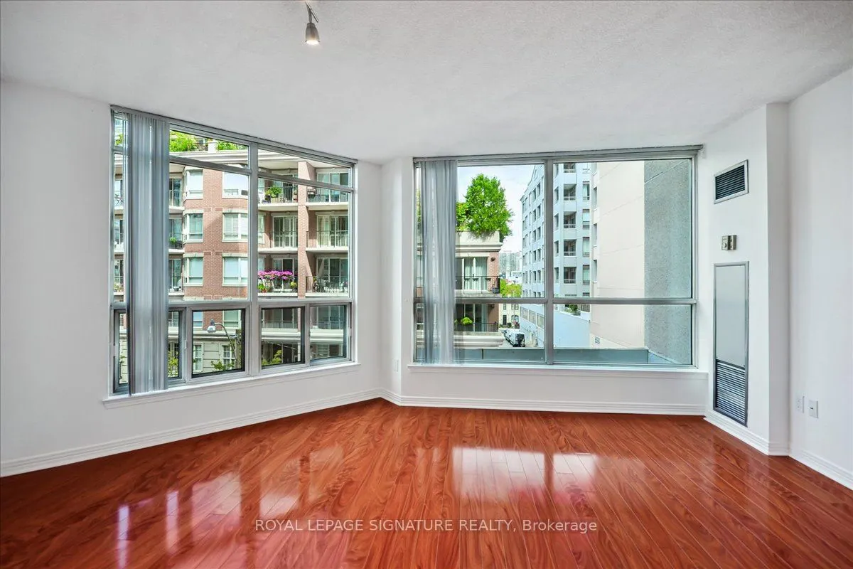 942 Yonge Street, #410