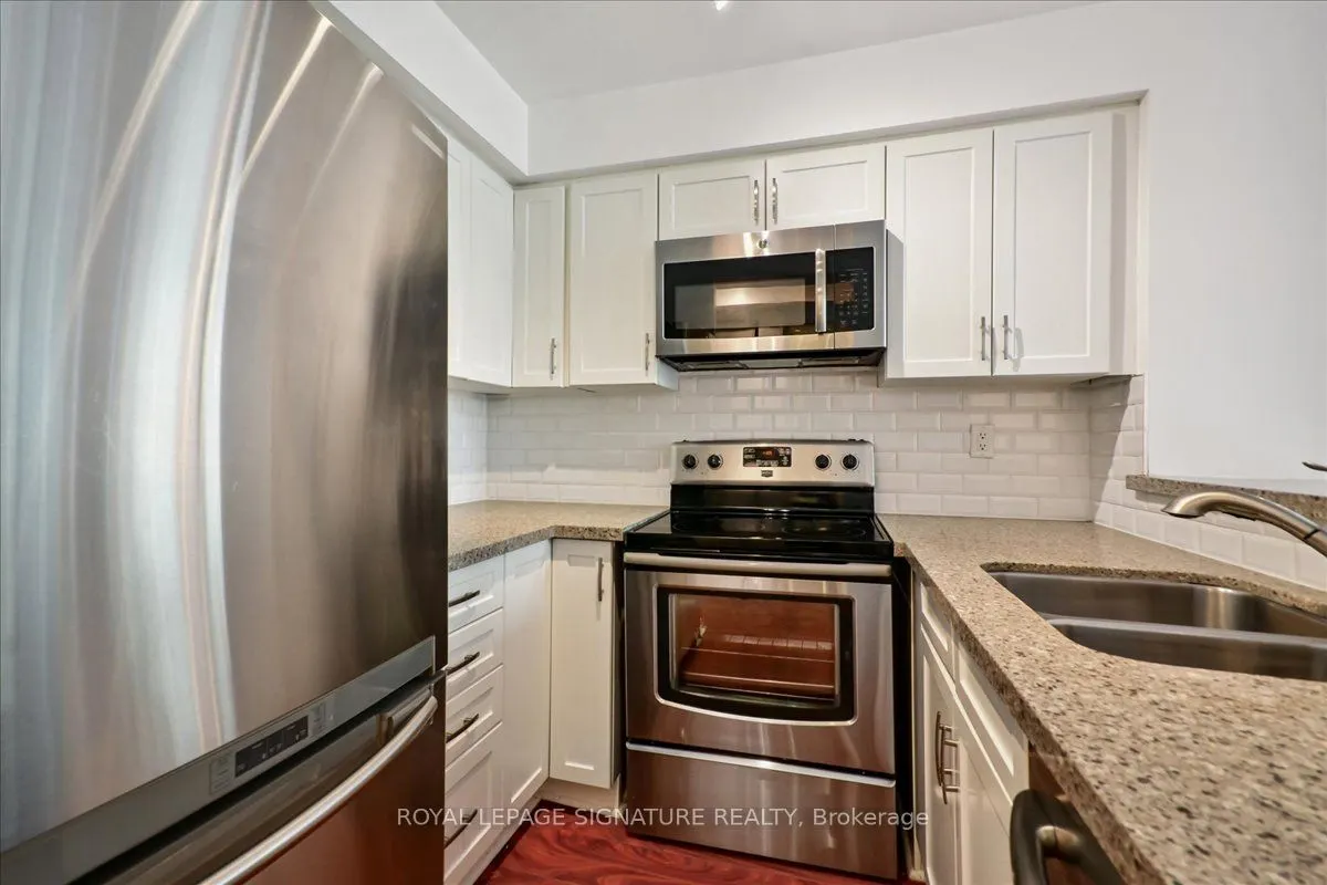 942 Yonge Street, #410