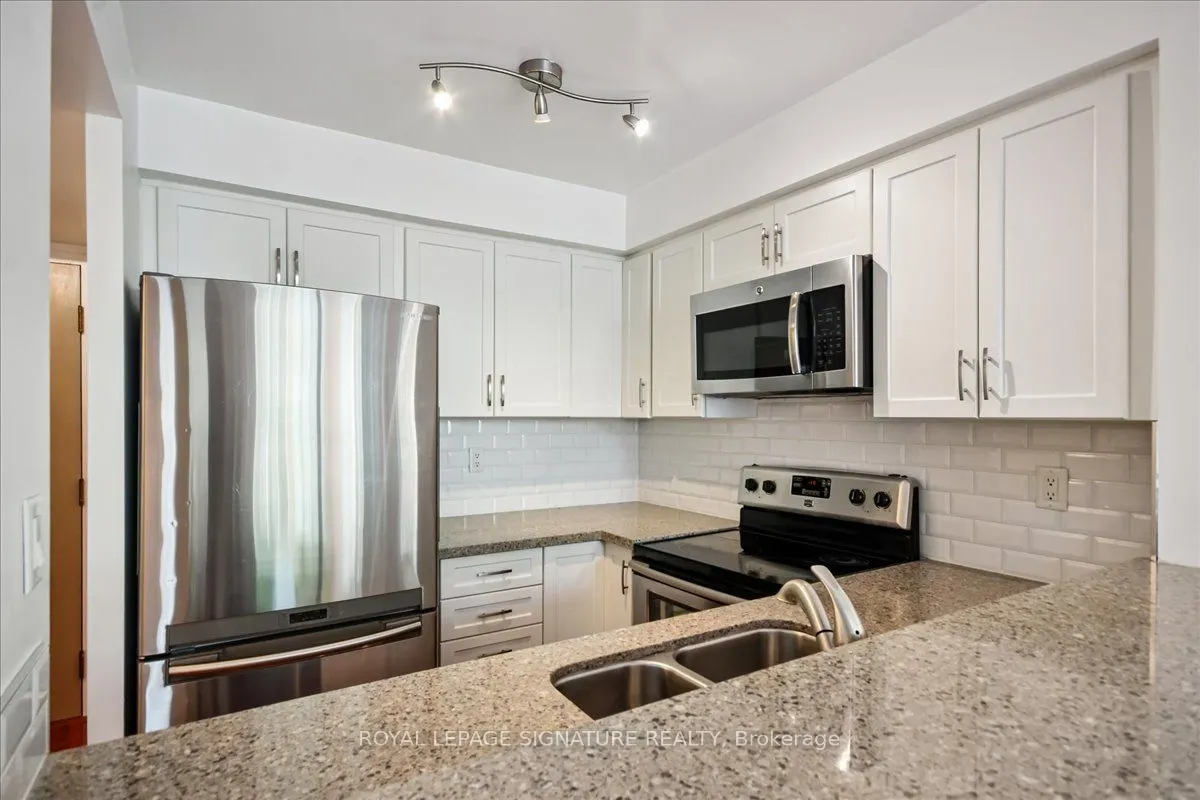 942 Yonge Street, #410
