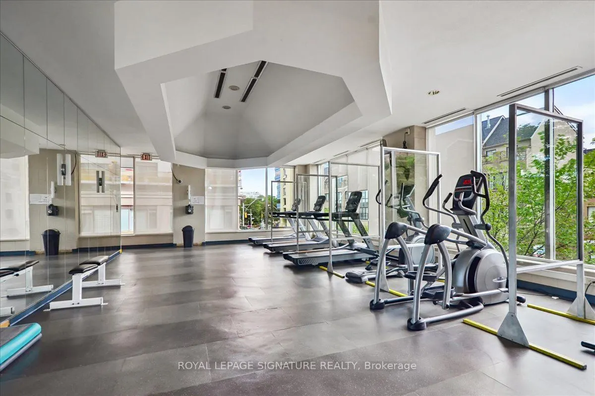 942 Yonge Street, #410