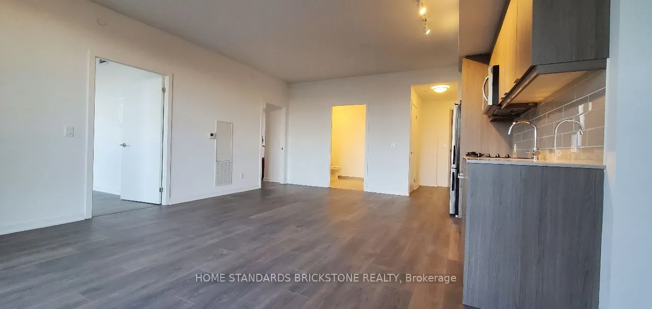 38 Forest Manor Road, #2204
